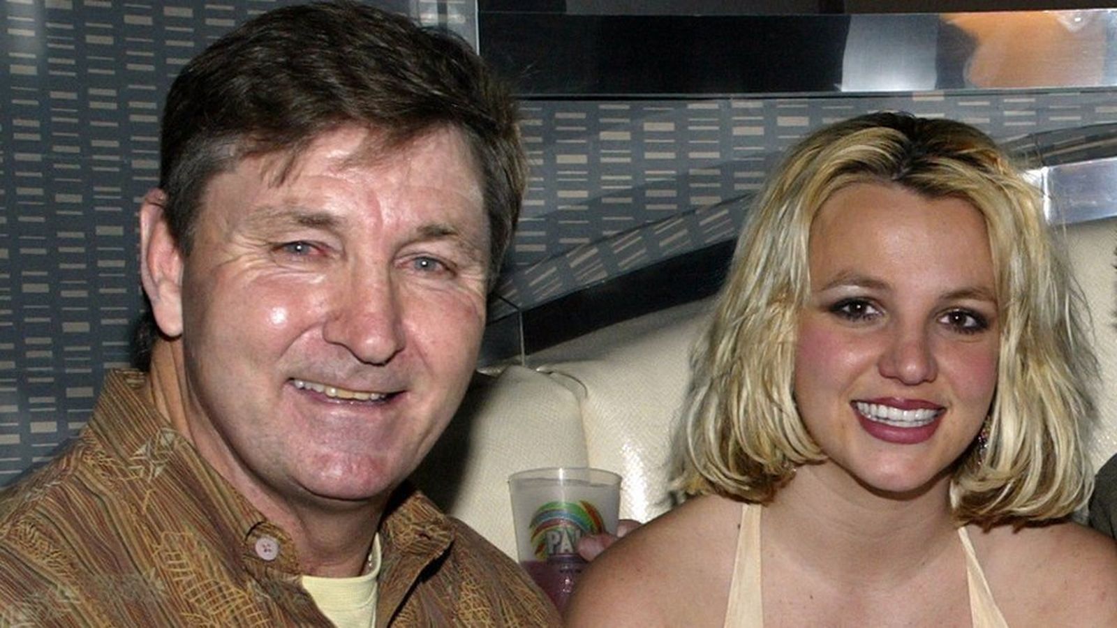 Con su padre, Jamie Spears.