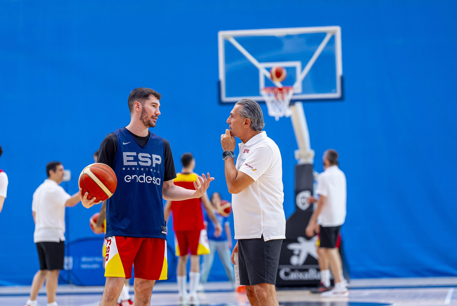 España vuelve a trabajar en Madrid con Alberto Díaz y Yankuba Sima España vuelve a trabajar en Madrid con Alberto Díaz y Yankuba Sima