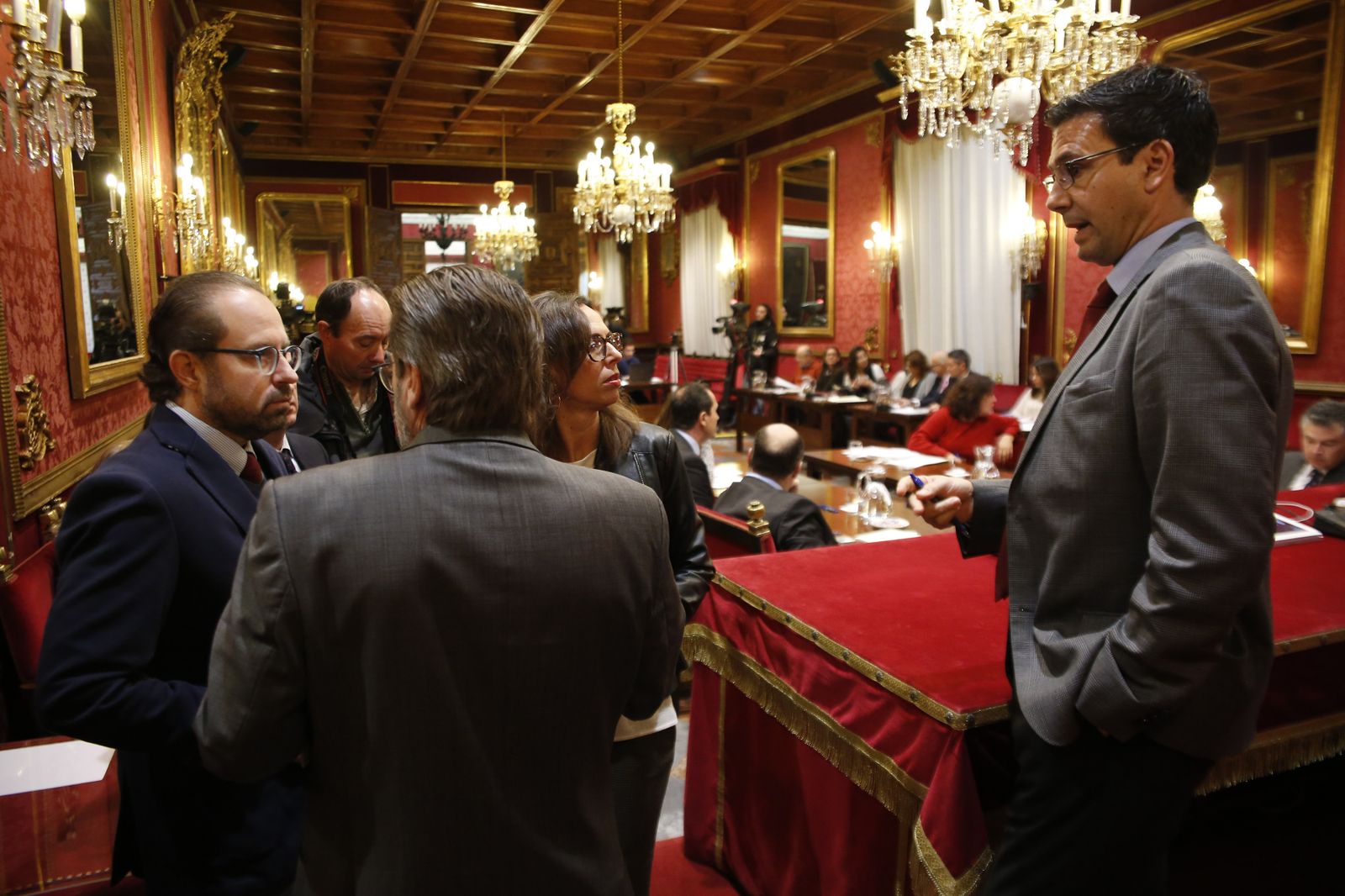 Seis de los ocho ediles del PP procesados en el Serrallo permanecen en la oposición del Ayuntamiento.