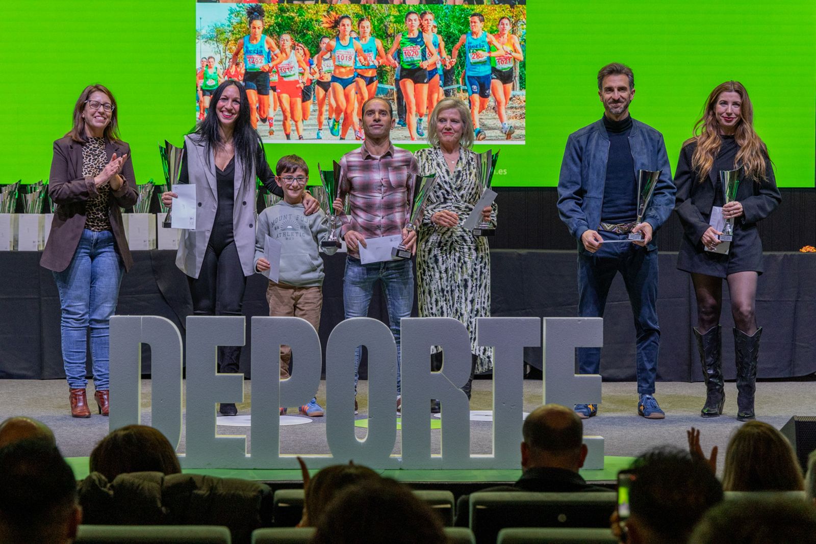 La entrega de premios del XXVIII Circuito Provincial de Campo a Través, en imágenes