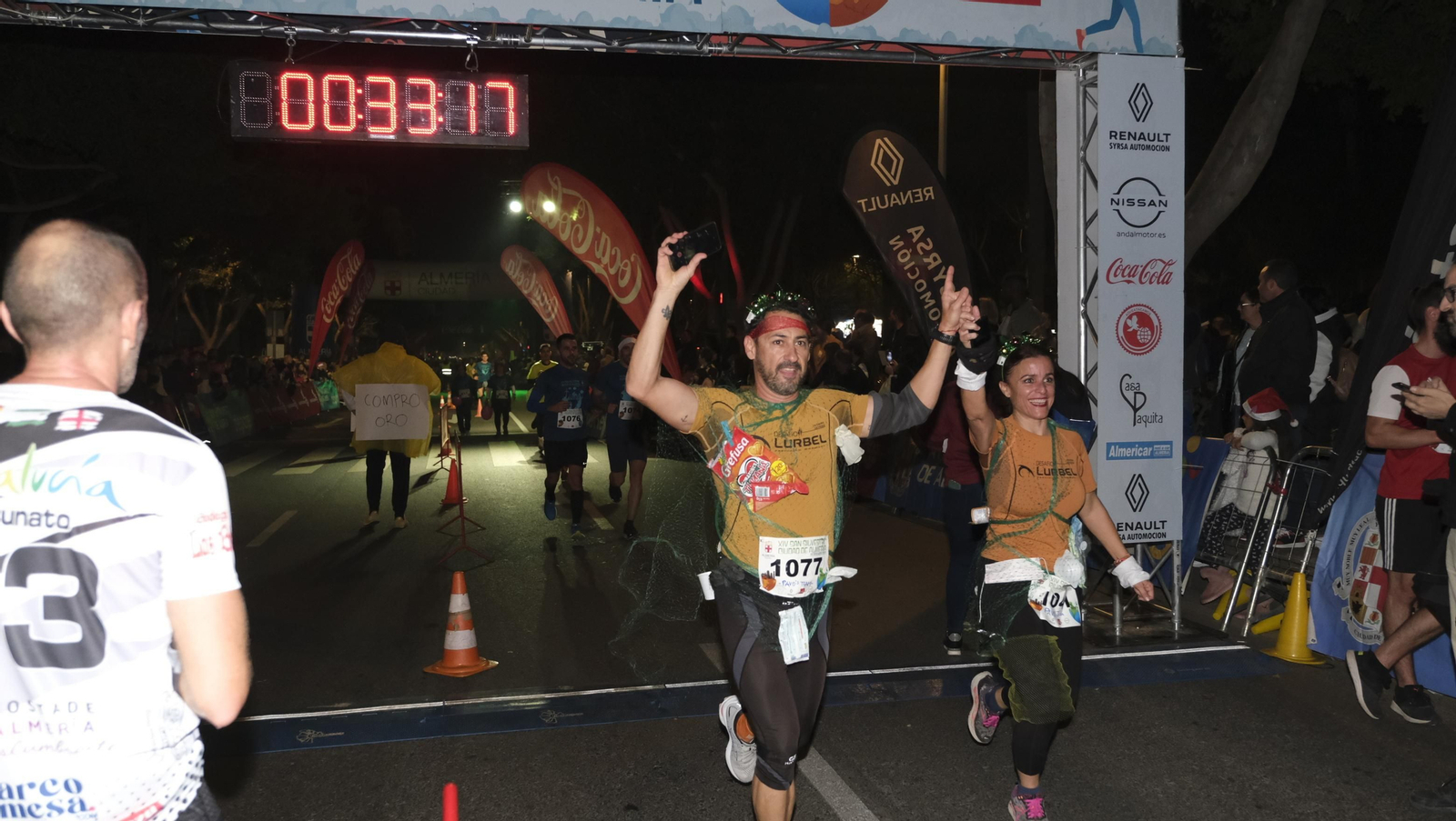 Imágenes de la XIV edición de la San Silvestre de Almería