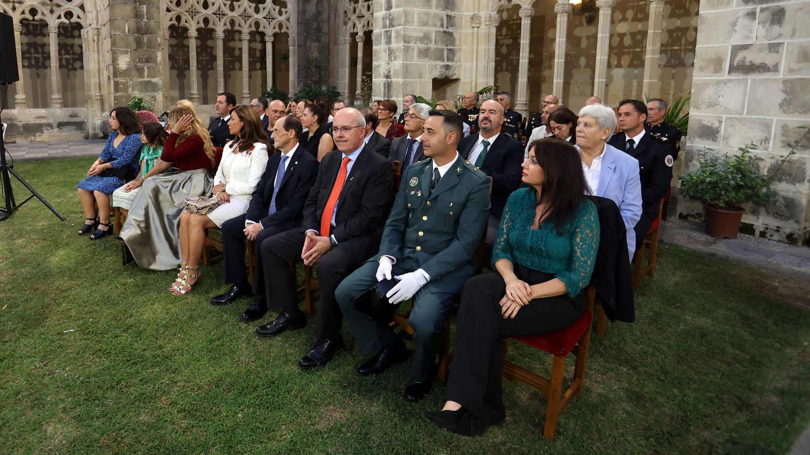 Entrega de medallas de la Asociación Santo Ángel de la Policía Nacional de Jerez