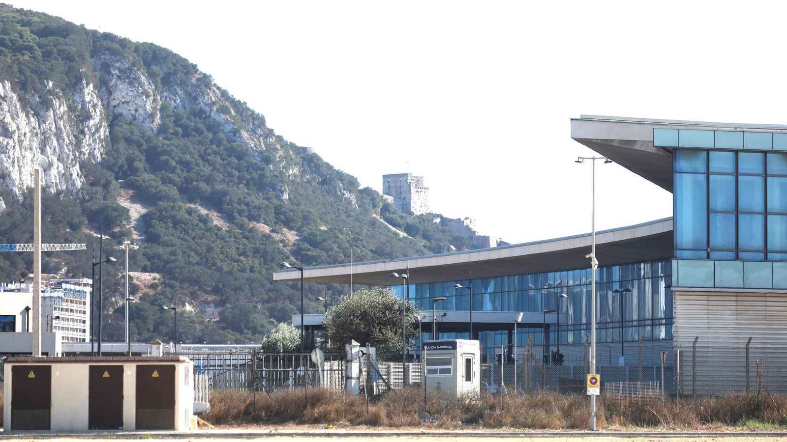 El aeropuerto de Gibraltar, visto desde España.