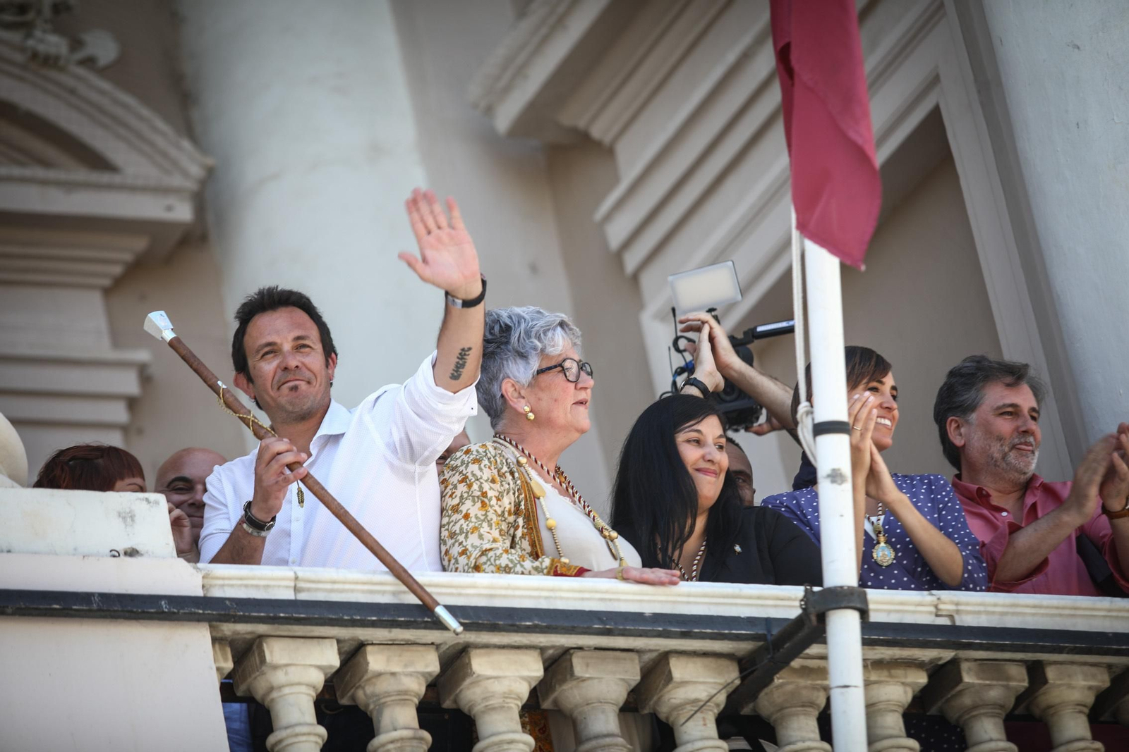 Imágenes de la investidura de José María González Kichi