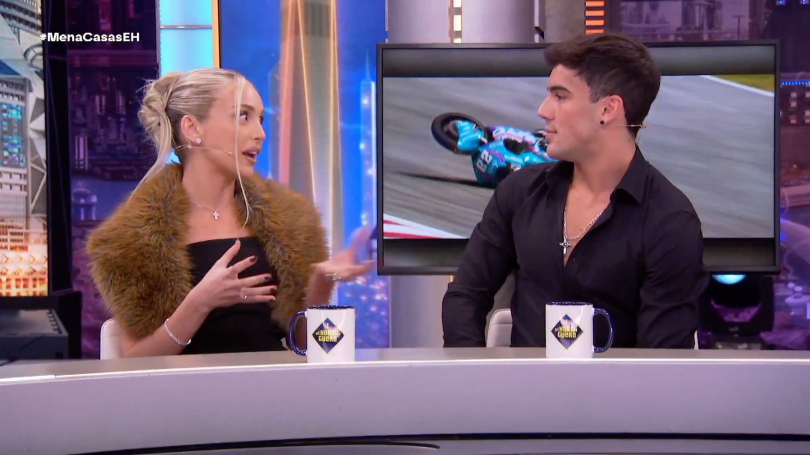 Ana Mena y Óscar Casas en 'El Hormiguero'.
