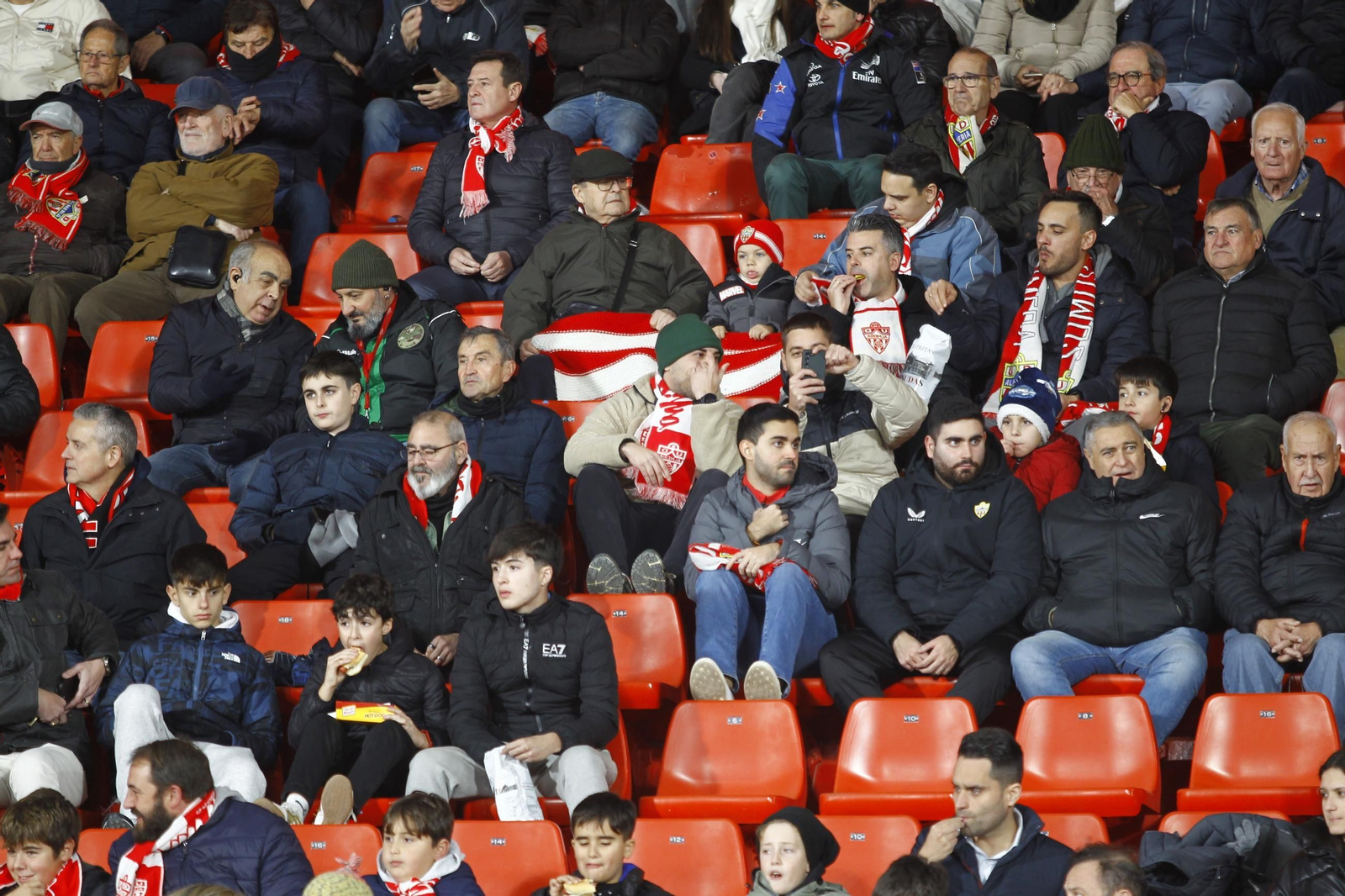 Búscate en las fotos del partido U.D. Almería-C.D. Leganés