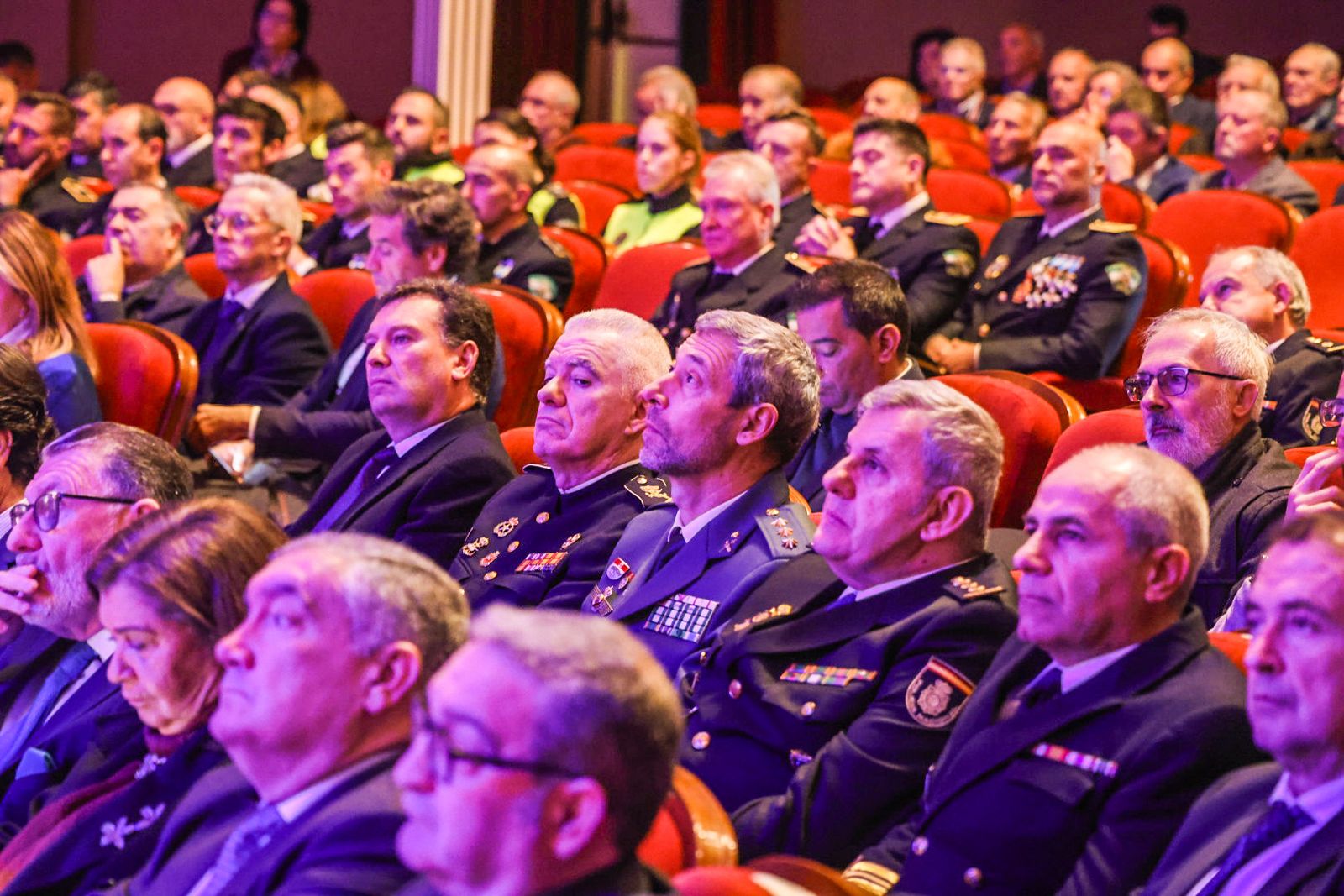 Fotografías de la entrega de honores y distinciones del Día de la Policía Local