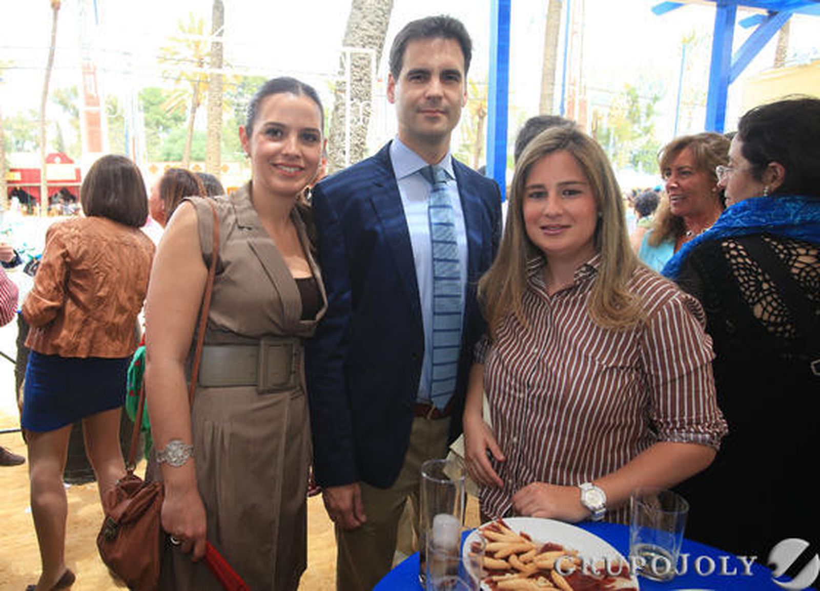 Marisa López Mesa, en compañía del jefe del equipo comercial de Rendelsur en Jerez, José Ángel Jiménez, y Beatriz Coles Domínguez, relaciones externas de Rendelsur Coca-Cola.

Foto: Vanesa Lobo