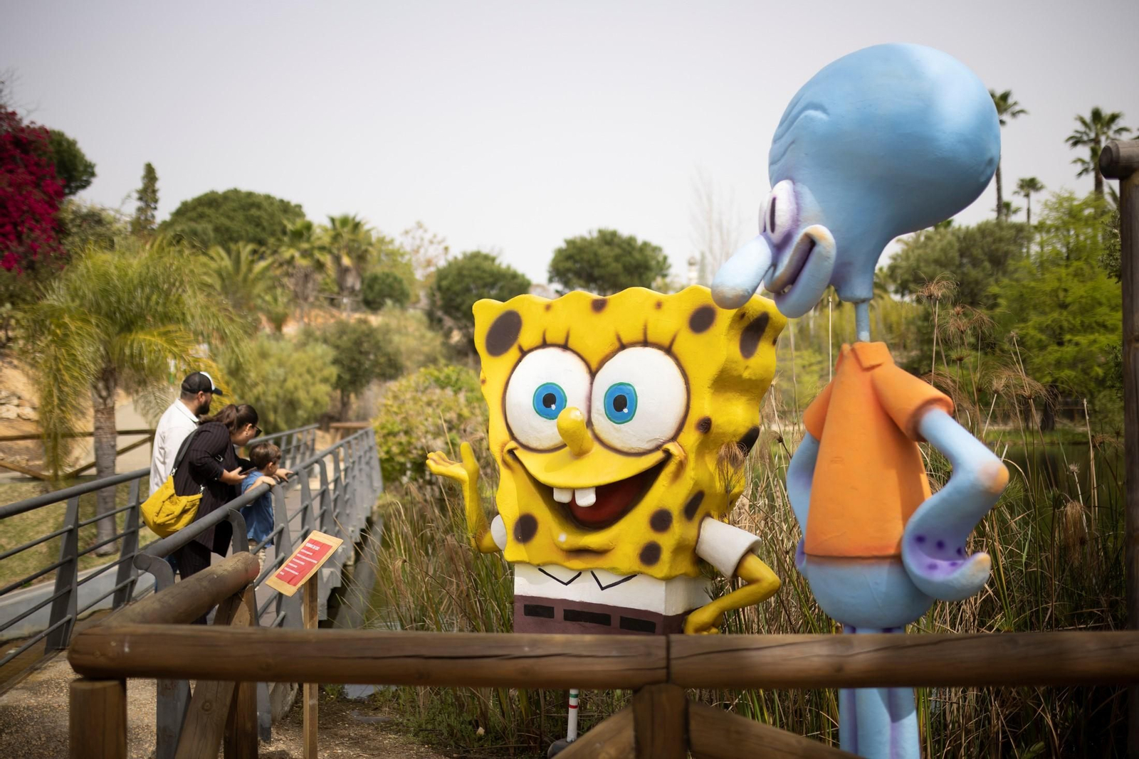 Familias en el parque Celestino Mutis.