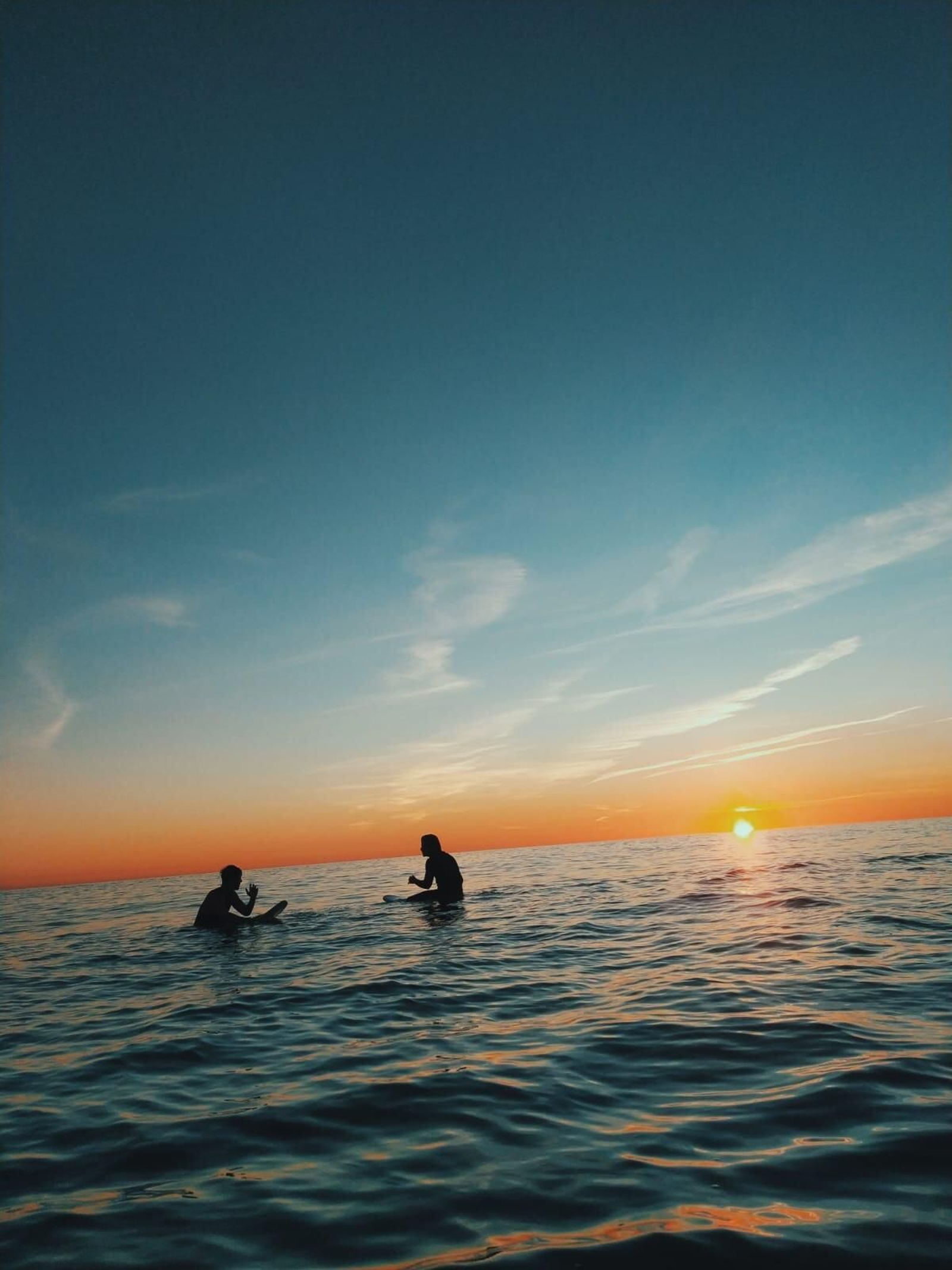 Una puesta de sol desde el mar