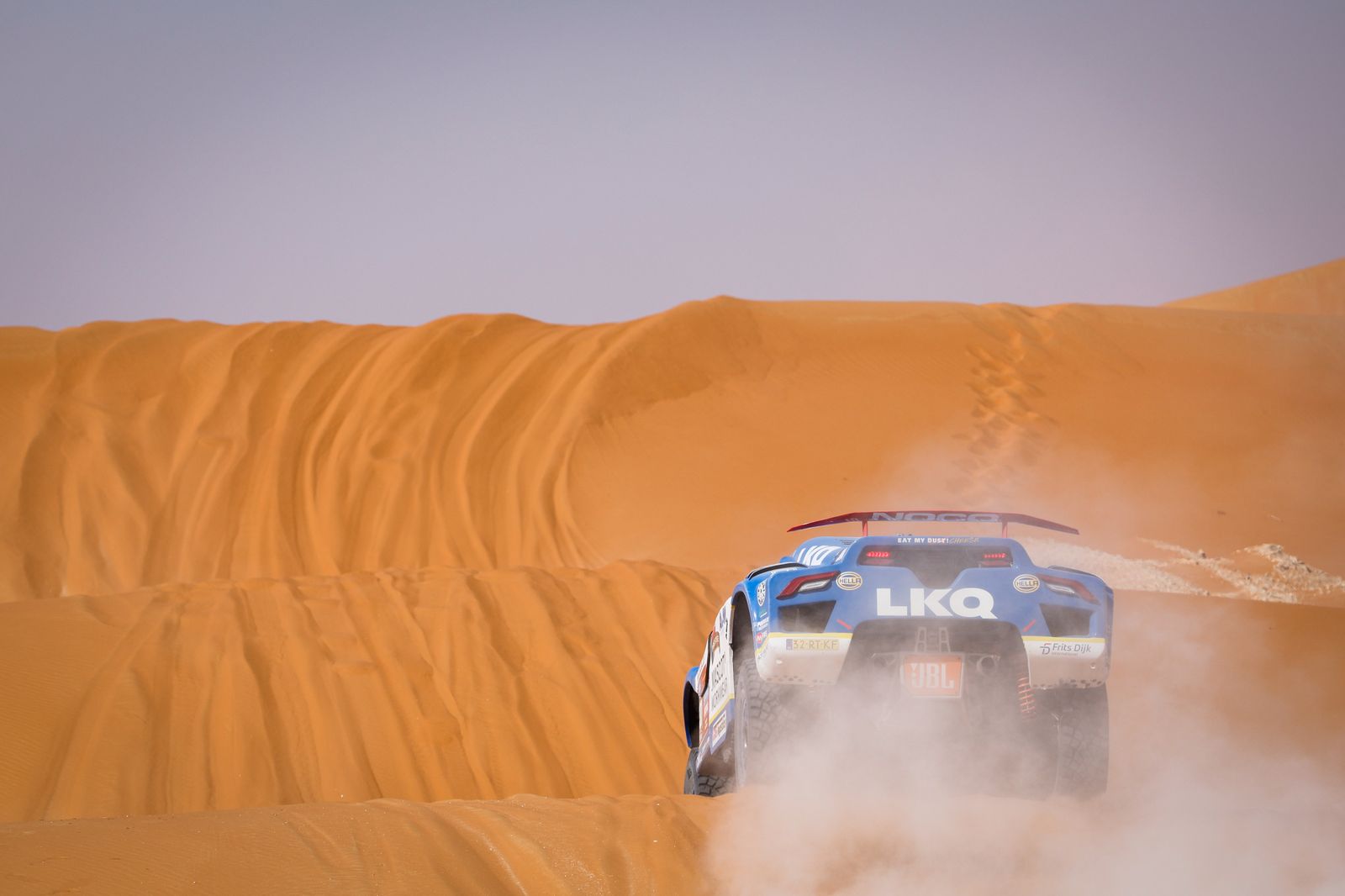 Las espectaculares imágenes del Dakar por las dunas