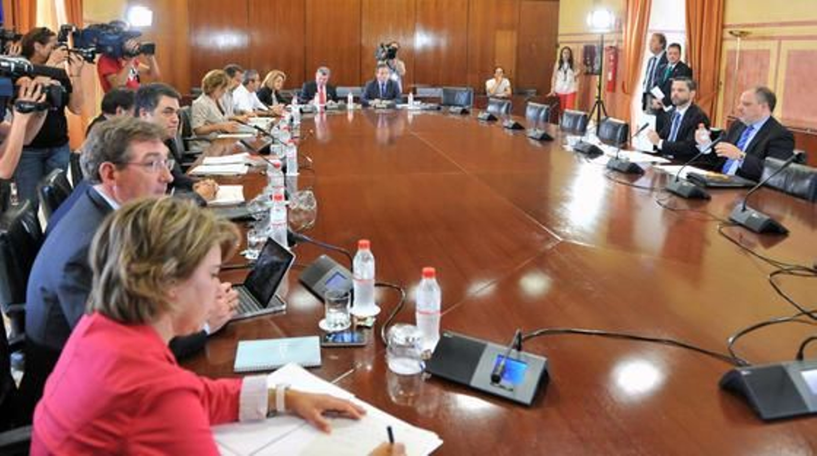Primera jornada de la comisión de investigación sobre los ERE en el Parlamento de Andalucía.

Foto: Juan Carlos Vázquez
