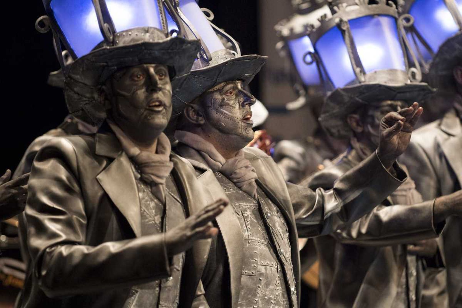 Las imágenes de la decimocuarta función clasificatoria