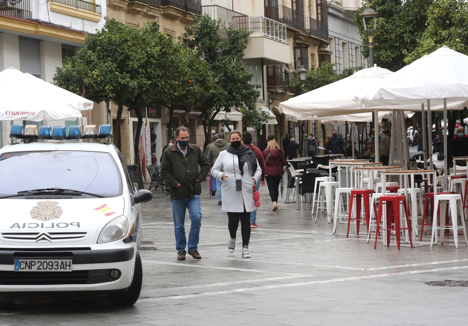 Ambiente en la calle Lancería, este lunes. Ambiente en la calle Lancería, este lunes.