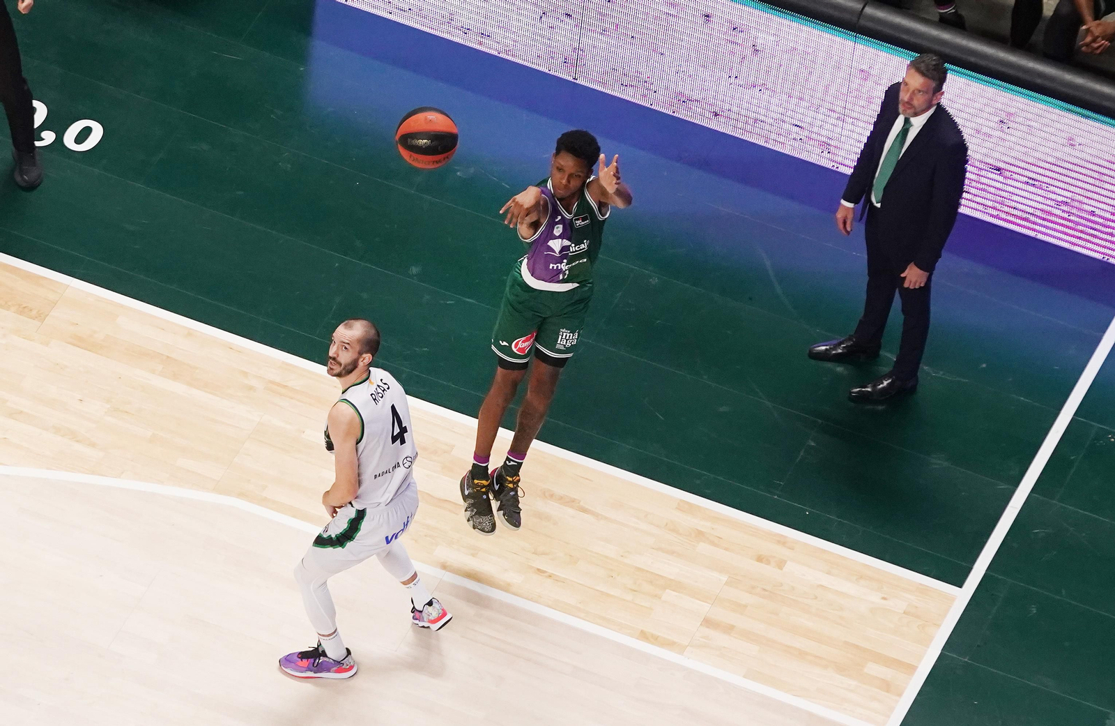El Unicaja-Joventut, en fotos
