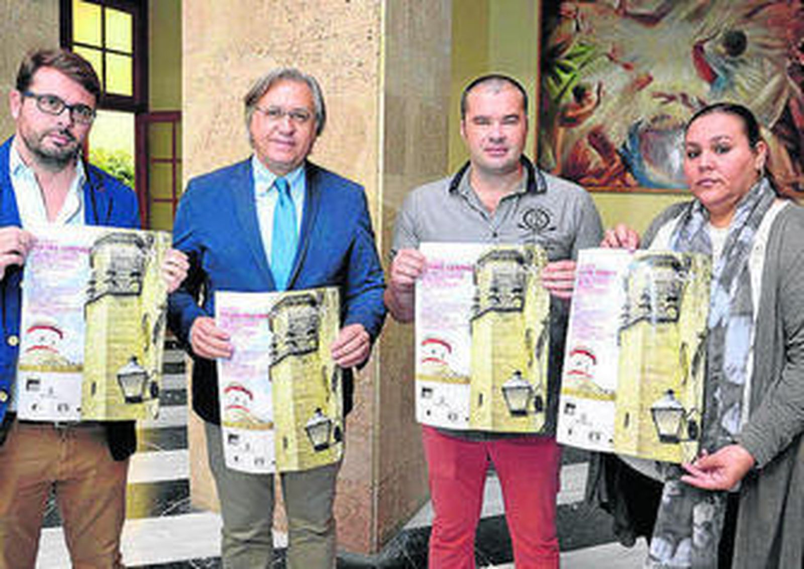 Francisco Camas, con Alejandro López, Nicolás Sosa y Ana de los Reyes.