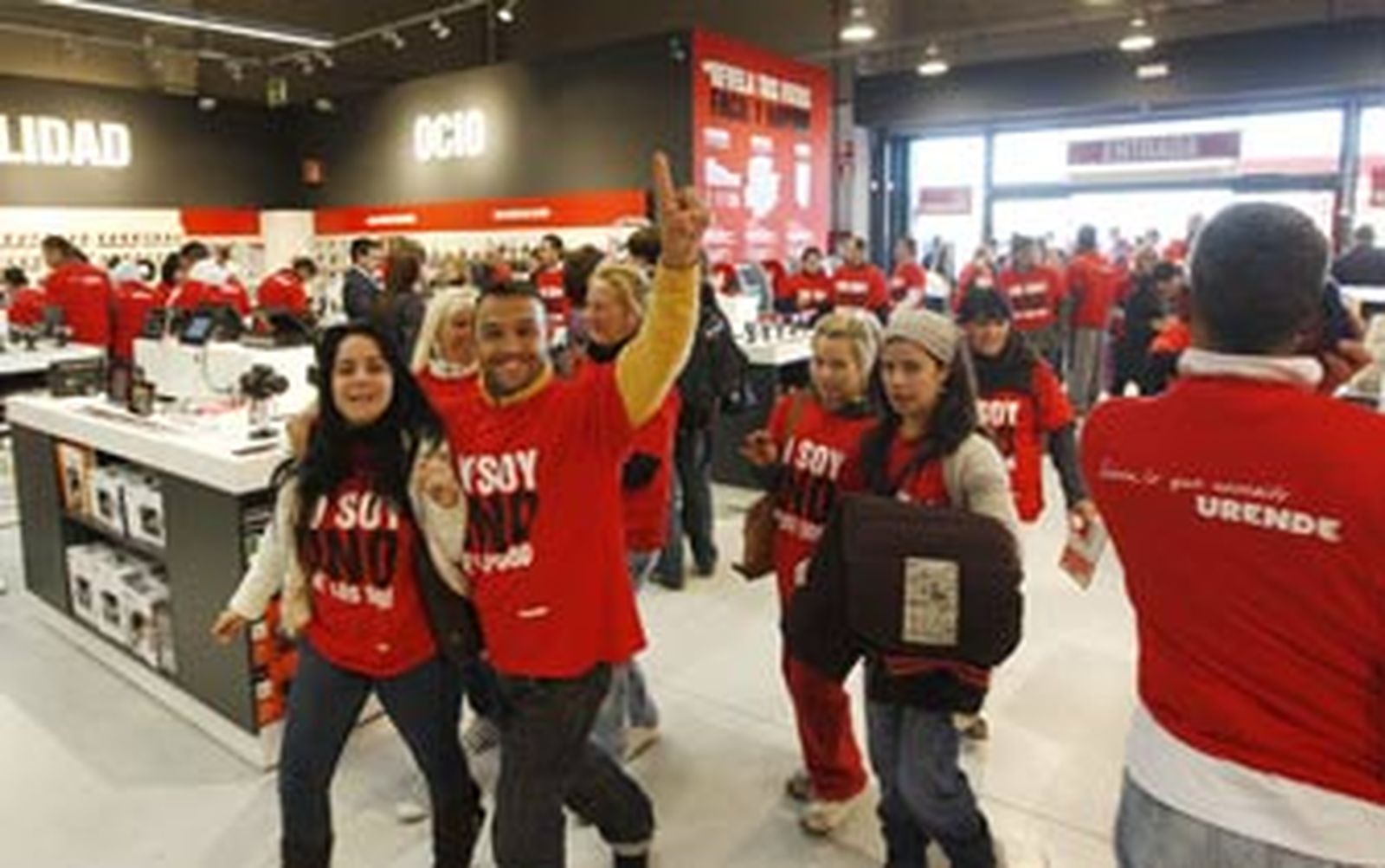 Urende propone el cierre de otras seis tiendas, entre ellas la de Luz Shopping