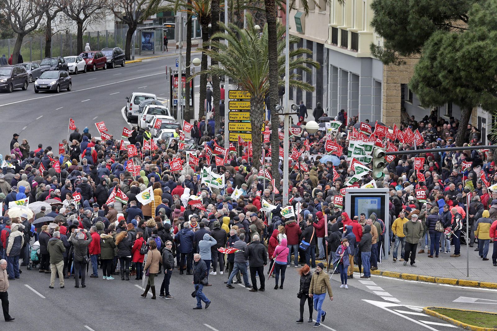Las imágenes de la manifestación por las pensiones dignas en Cádiz