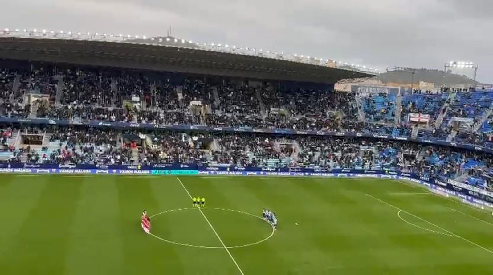 El Málaga CF honró al histórico Chuzo con un minuto de silencio