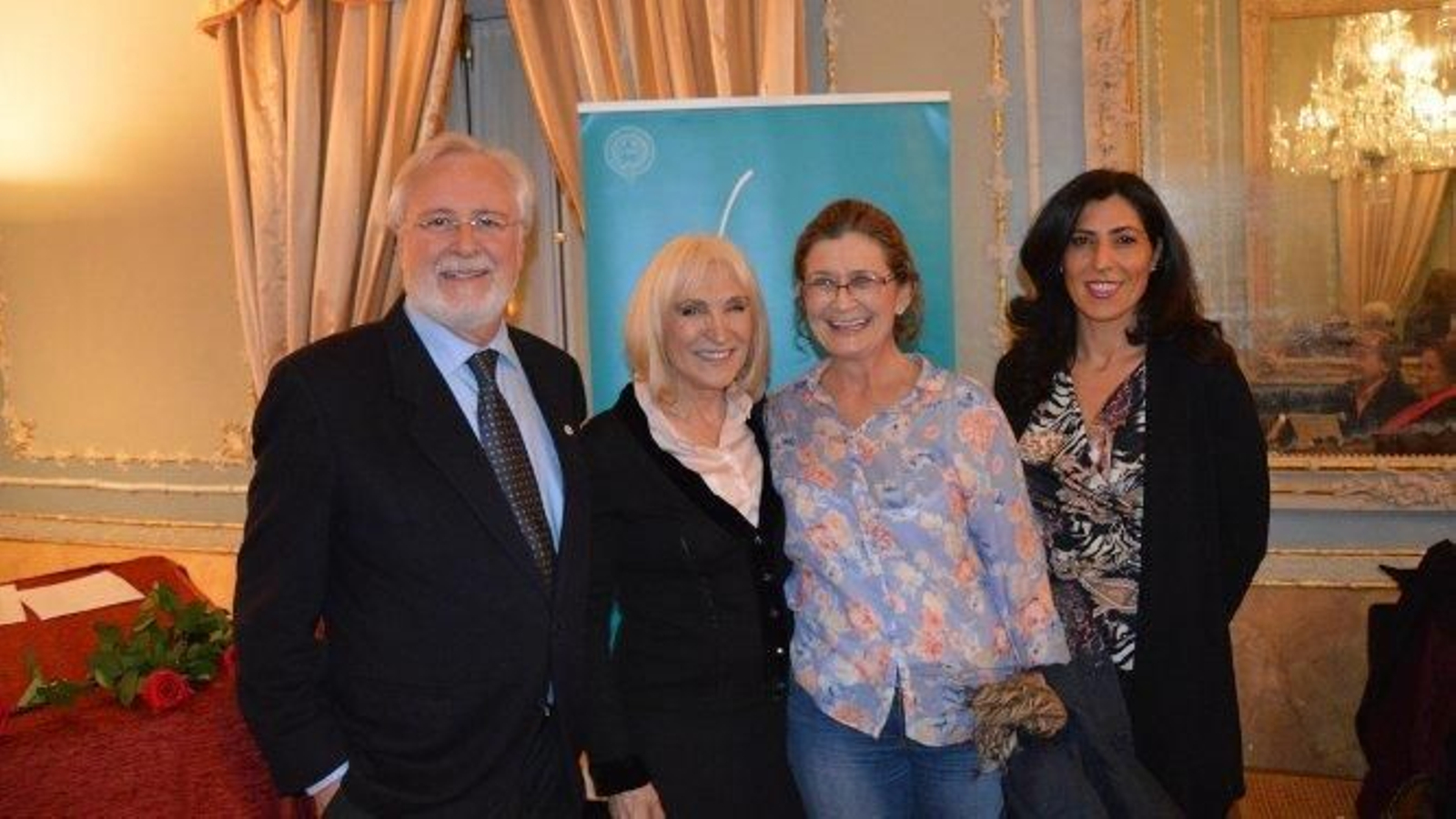 Enrique Montiel, Susi Cigüela, Ana Sofía Pérez-Bustamante y Lola Delgado Lallemand, durante la celebración de la Tertulia Delgado Lallemand, en el Casino Gaditano. Enrique Montiel, Susi Cigüela, Ana Sofía Pérez-Bustamante y Lola Delgado Lallemand, durante la celebración de la Tertulia Delgado Lallemand, en el Casino Gaditano.