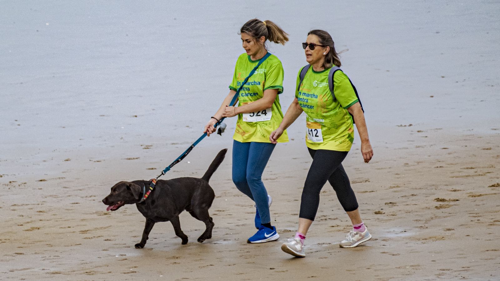 Búscate entre las fotos de la X carrera Cádiz en marcha contra el cáncer