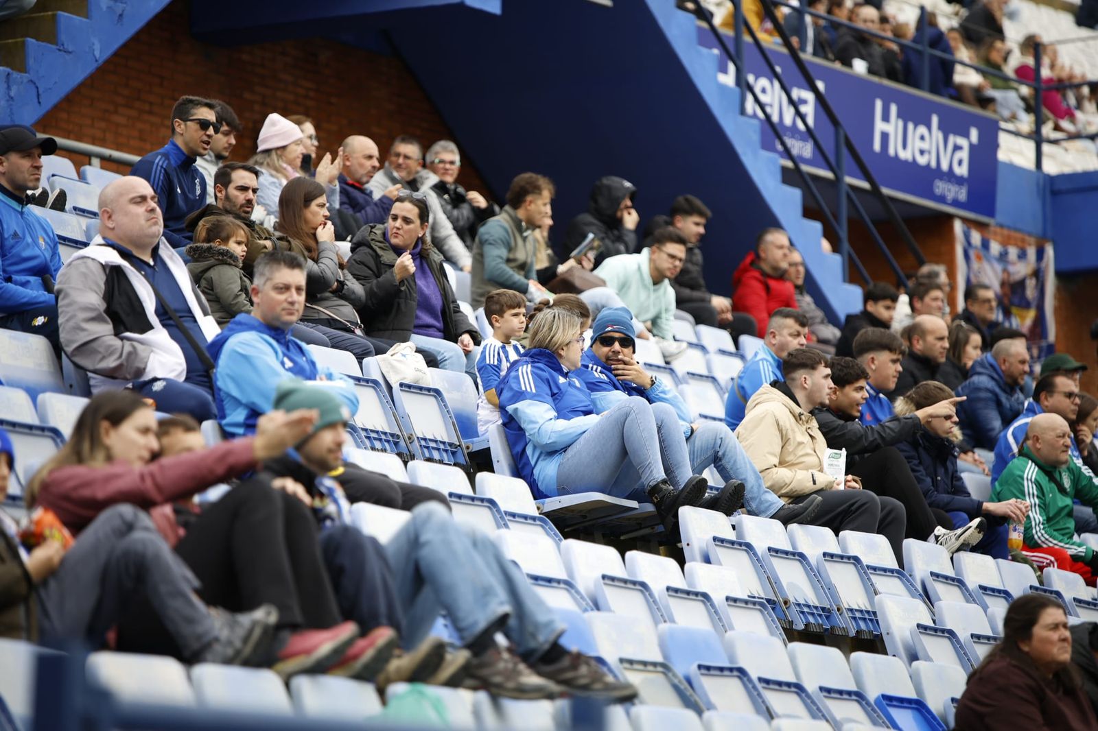 Búscate en las gradas del Nuevo Colombino en el Recreativo de Huelva - Extremadura