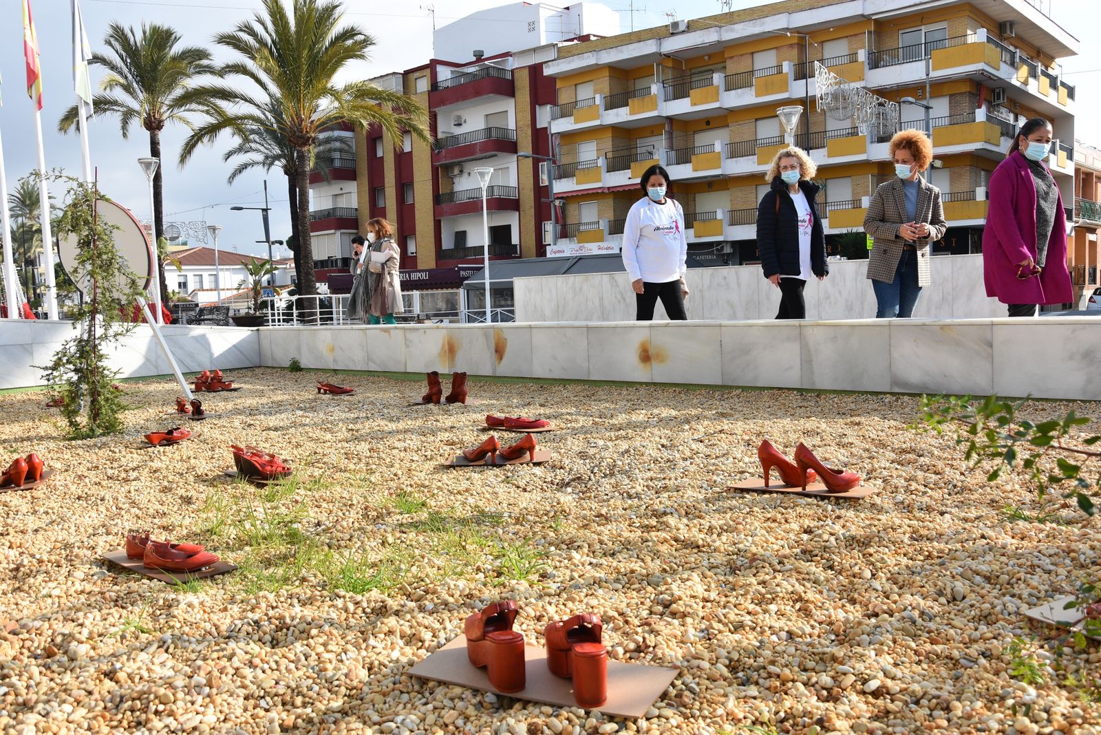 Exposición Zapatos sin pasos.