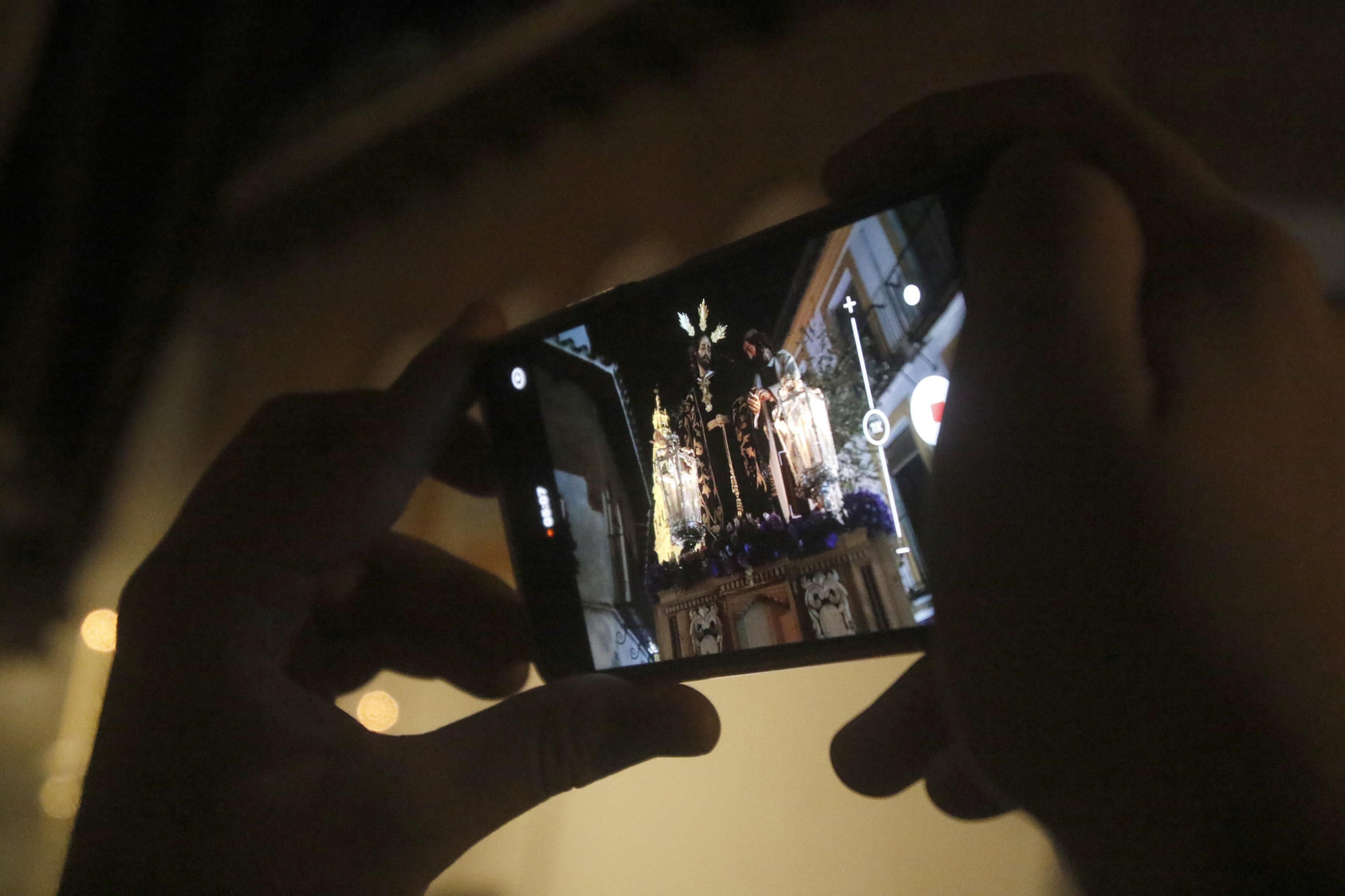 La salida extraordinaria del Señor de la Salud de Córdoba, en imágenes