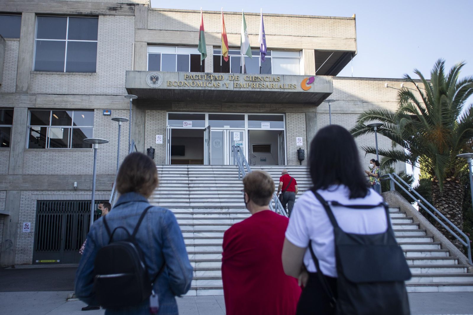 Facultades de Cartuja fueron sedes de las oposiciones del pasado fin de semana.