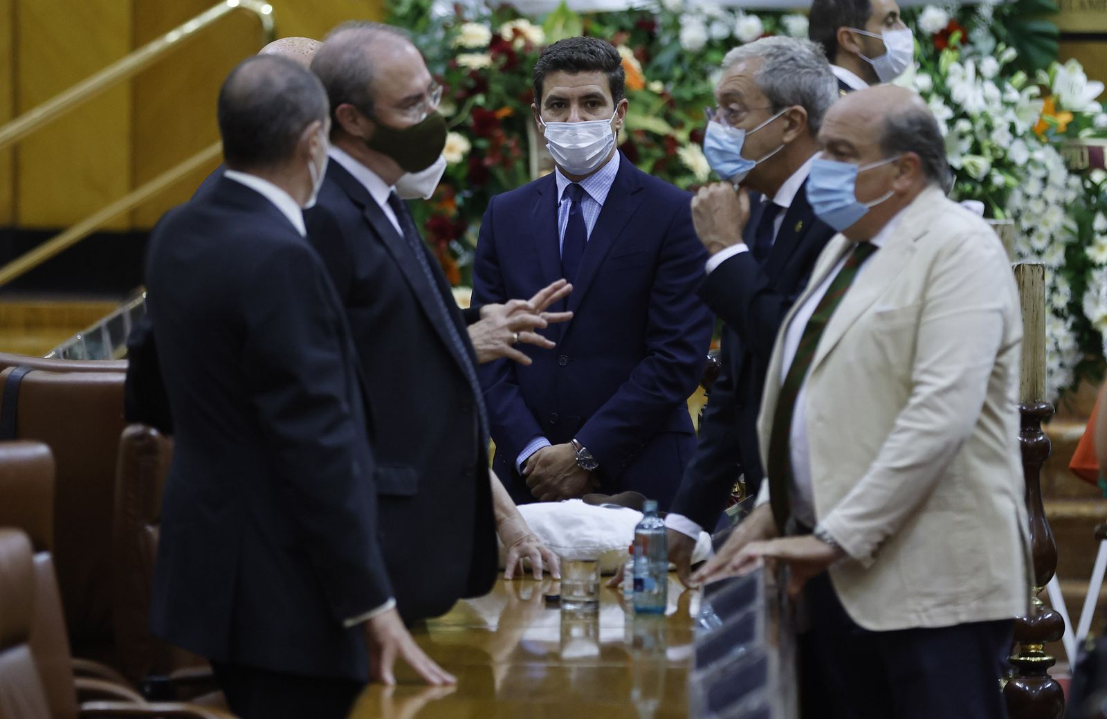 Las imágenes de la capilla ardiente de Manuel Clavero en el Parlamento de Andalucía