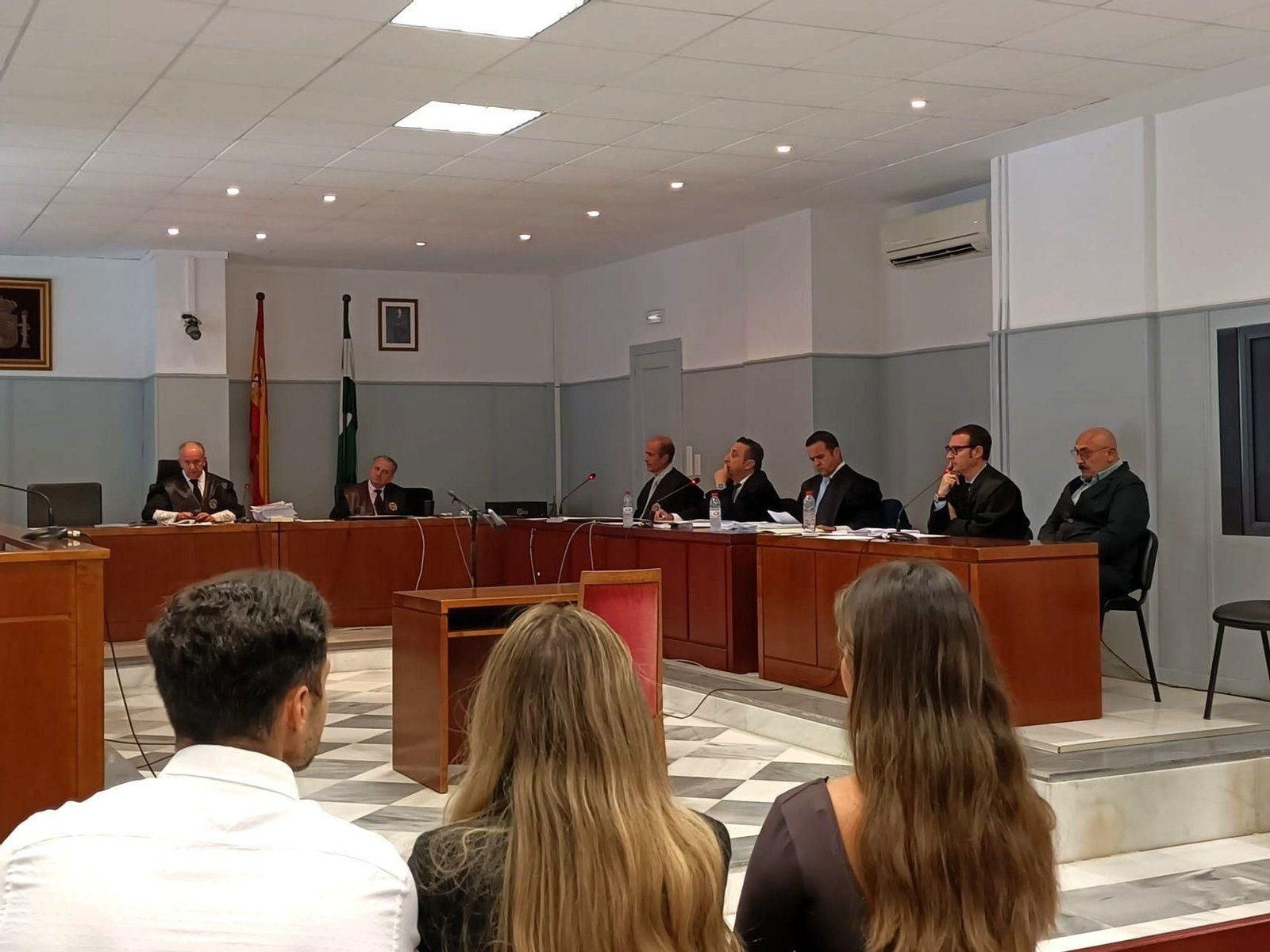 Juicio con jurado contra el acusado de matar a la dueña de un pub de Dalías.