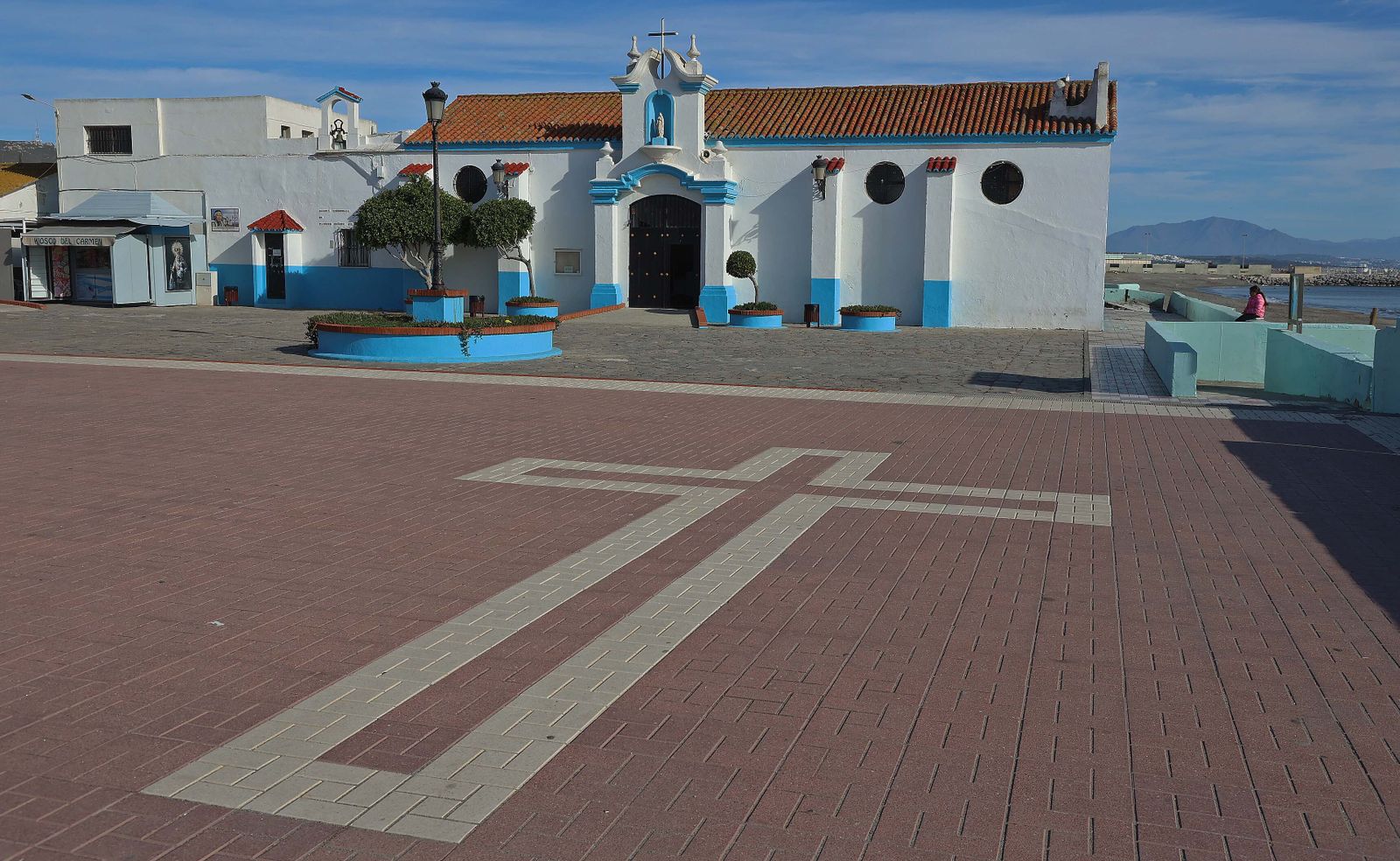 Imágenes de los desperfectos de la iglesia Nuestra Señora del Carmen en La Línea