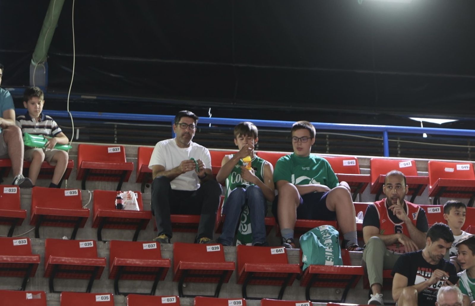 Búscate en el o Betis Granada de baloncesto