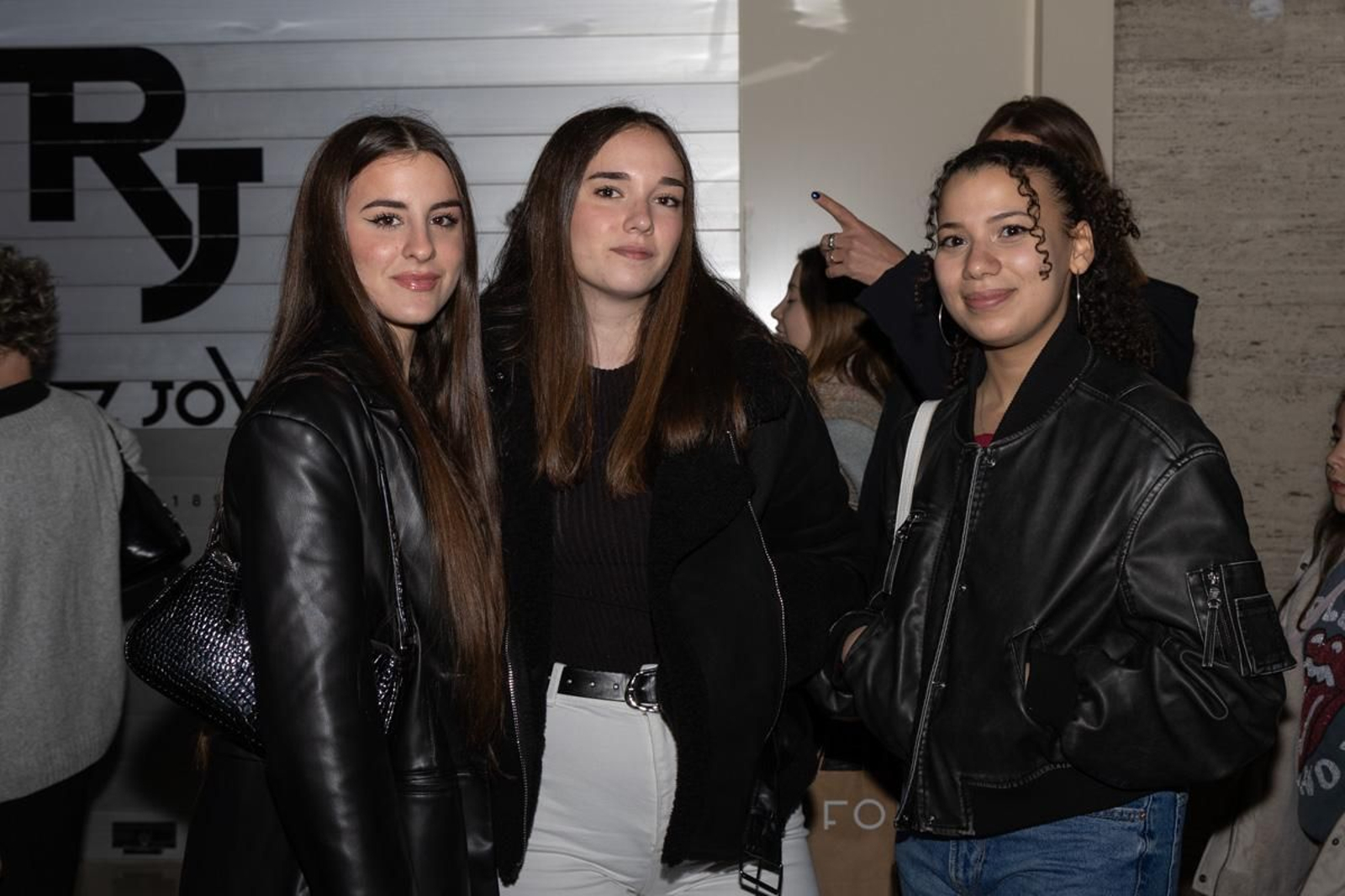 Jaén enciende su Navidad con sus habitantes echados a la calle