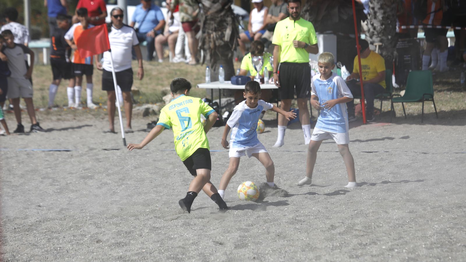 Las fotos de la III Copa Provincial de fútbol playa Ciudad de La Línea