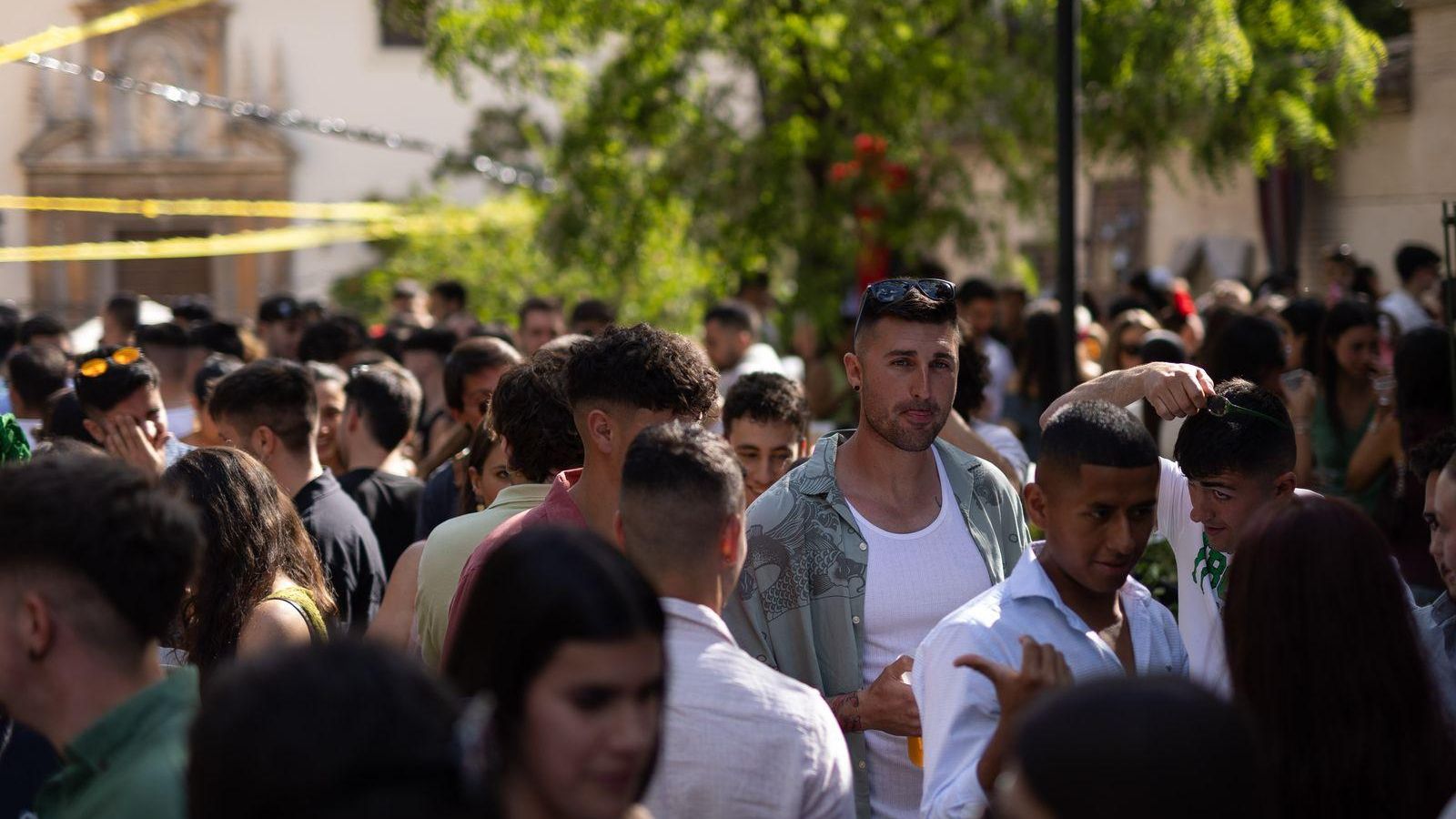 Encuéntrate en la mejores fotos del Día de la Cruz de Granada