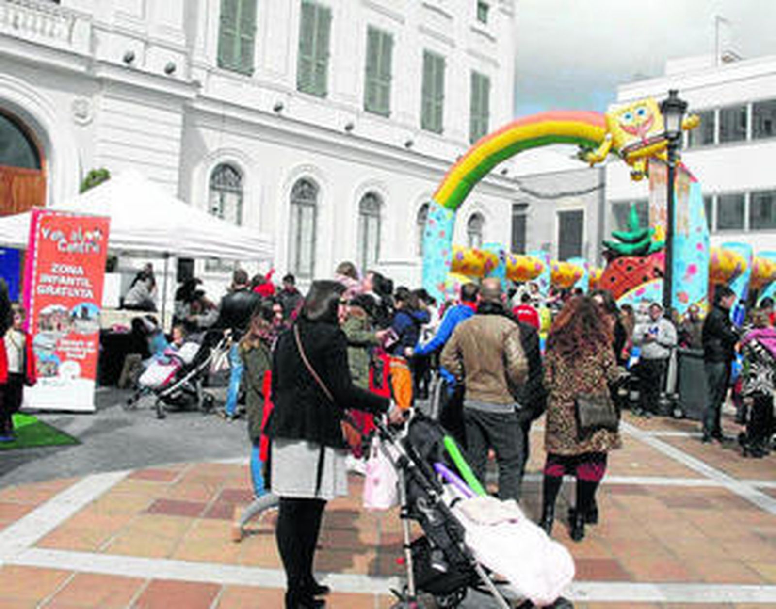 Los portuenses disfrutaron de un día en familia dedicado especialmente a los más pequeños de la casa.