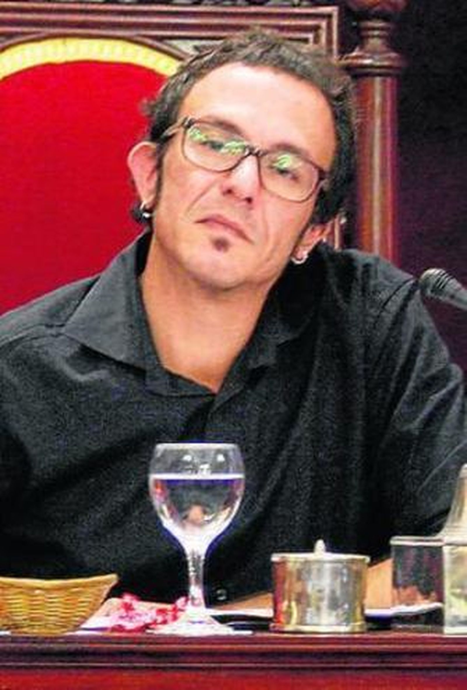 José María González.