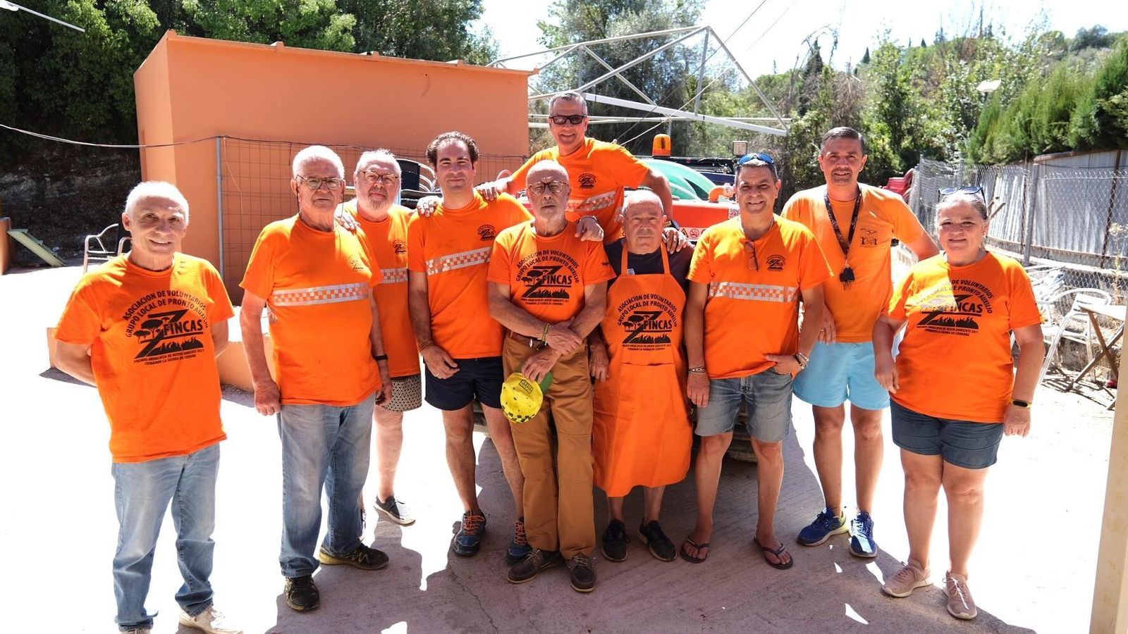 Voluntarios del grupo en una jornada de convivencia. Voluntarios del grupo en una jornada de convivencia.