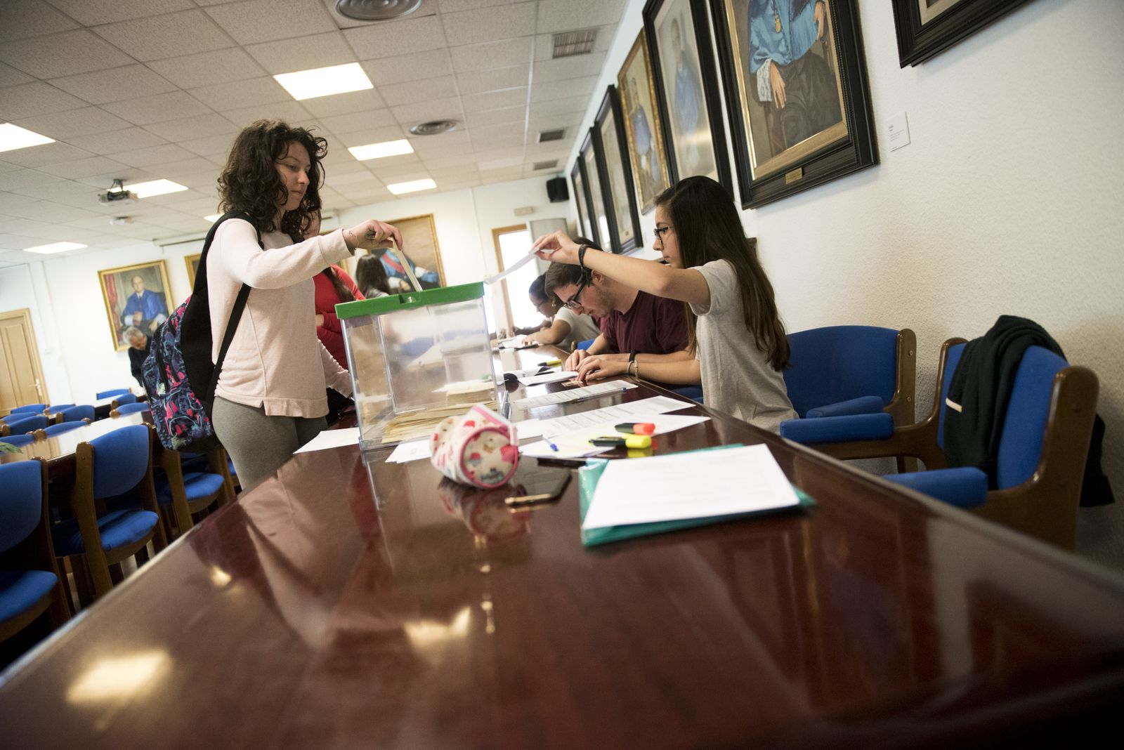 Las mejores imágenes de las elecciones en la UGR