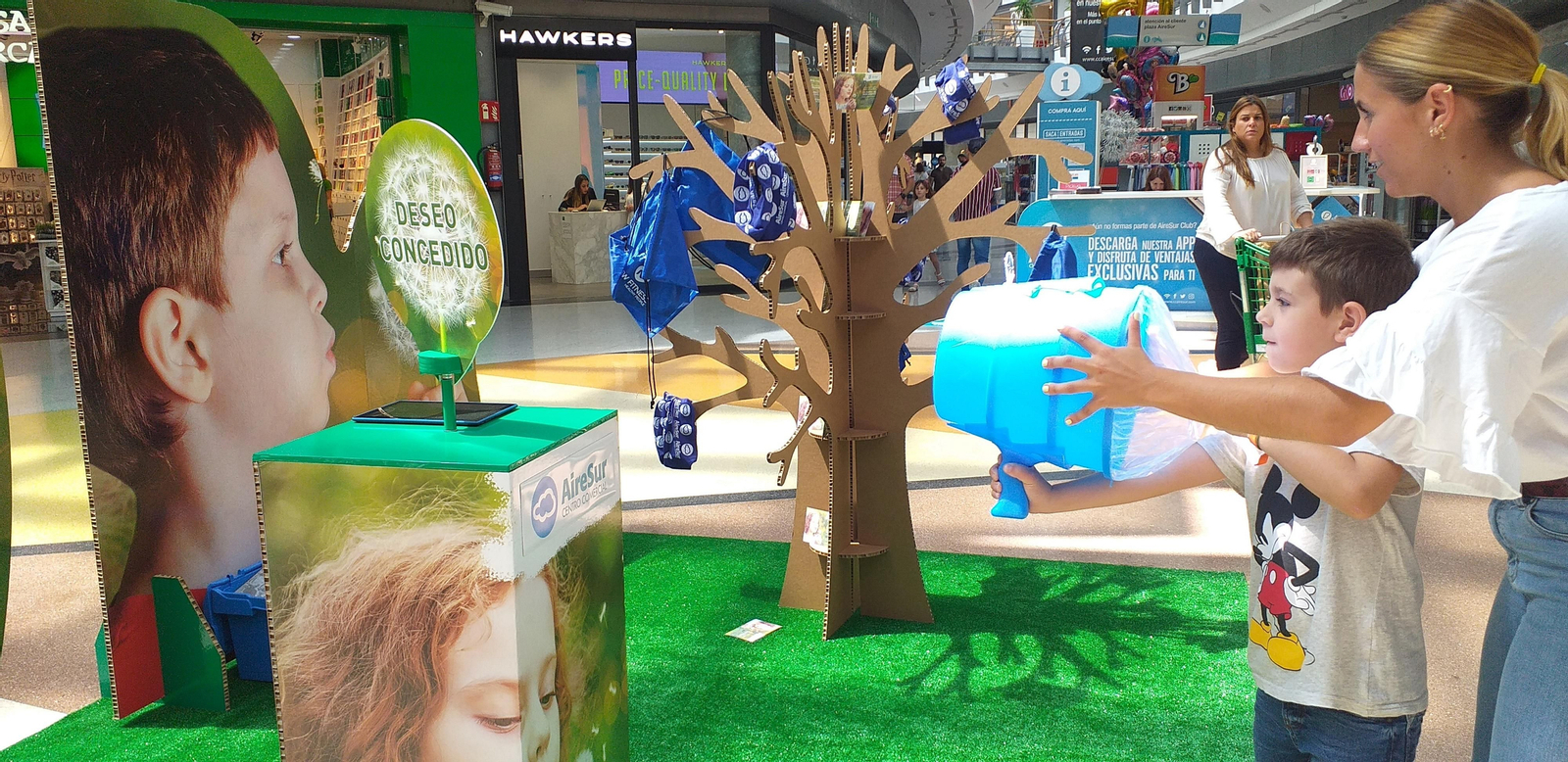 Actividad en el centro comercial AireSur.