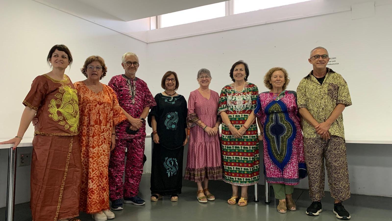 Parte del profesorado voluntario que imparte las clases