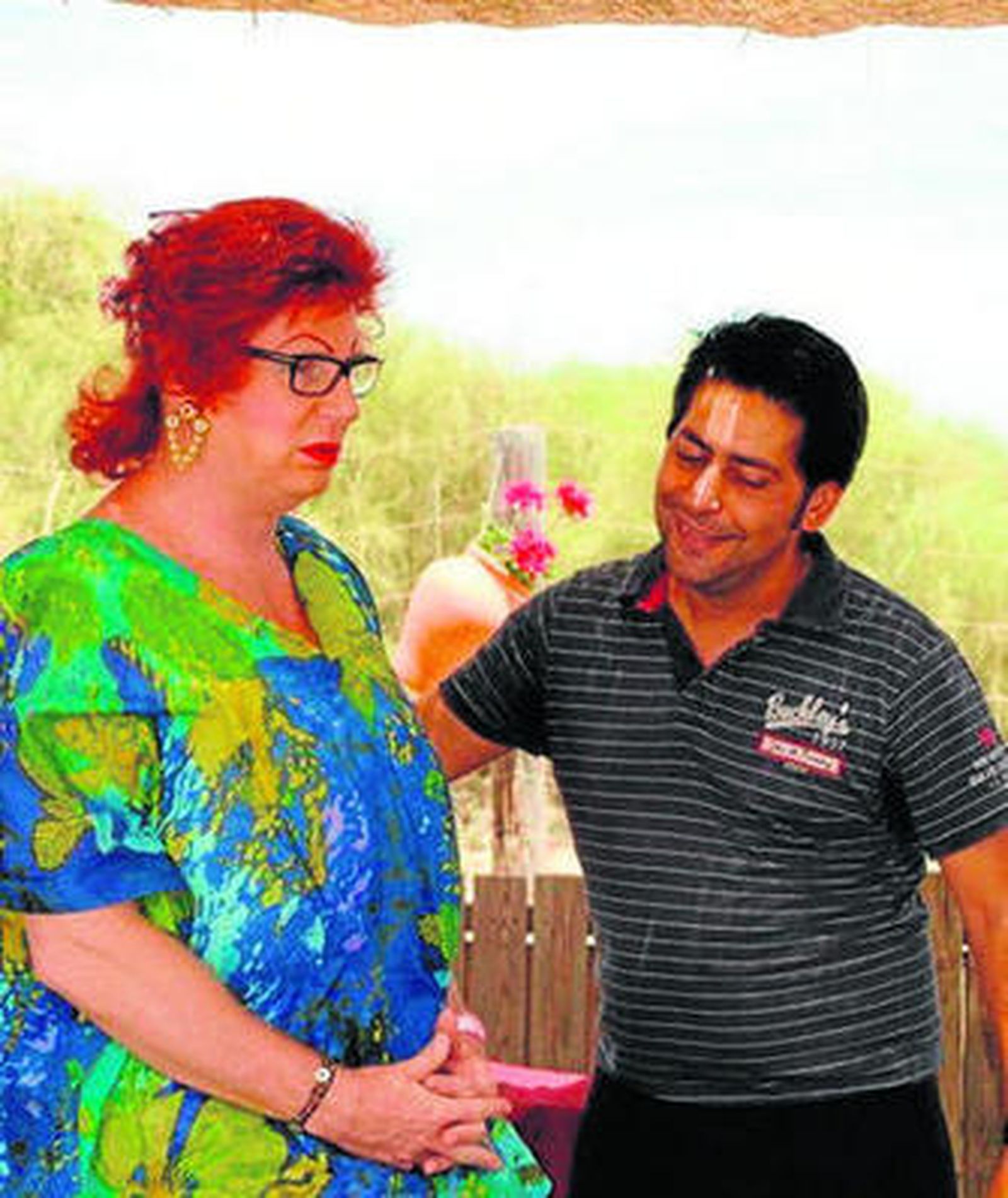 La risa y el buen humor llenan la playa de Isla