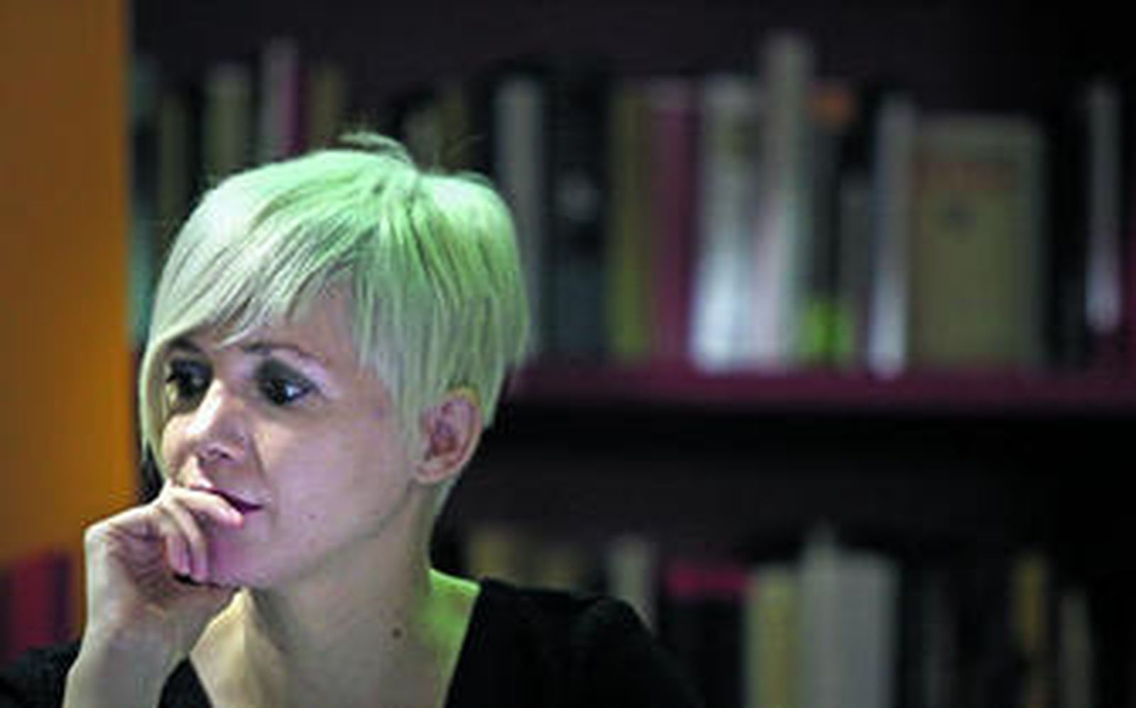 "Saturar el tiempo es una forma de evitar pensar"