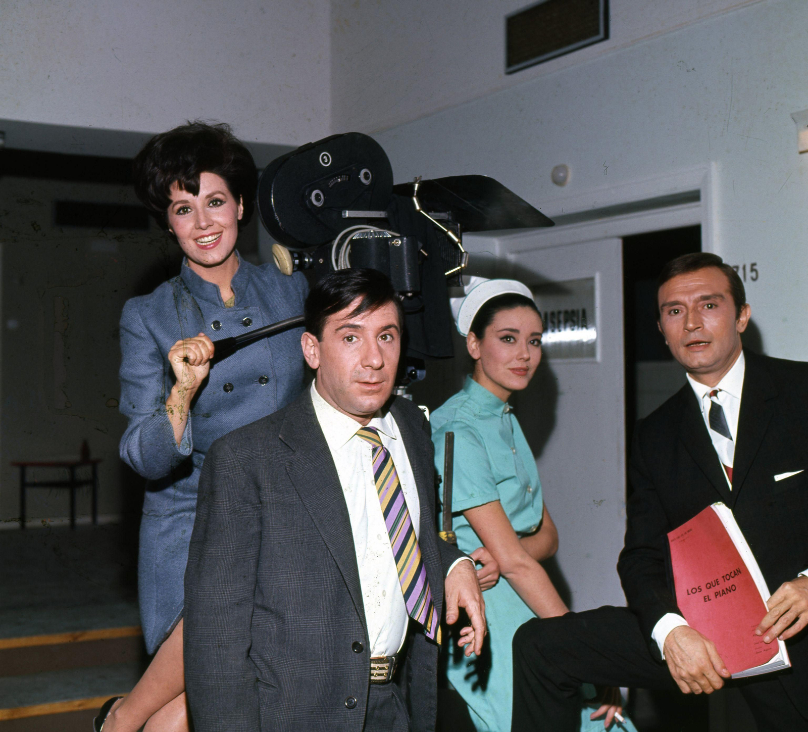 Concha Velasco, la 'Chica ye-yé': un recorrido a las imágenes de su vida