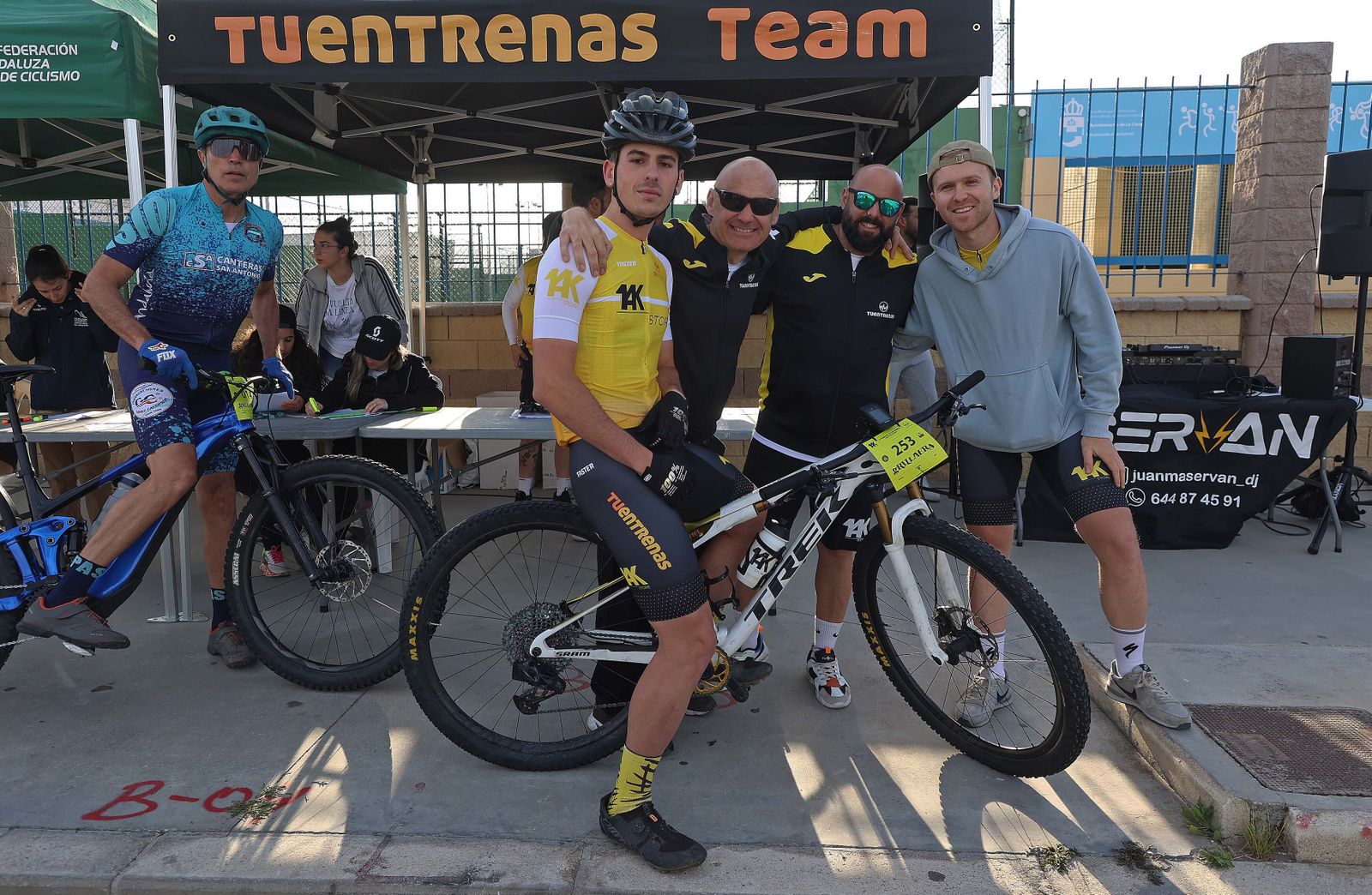 La II Vuelta a La Línea MTB XCM series, en imágenes