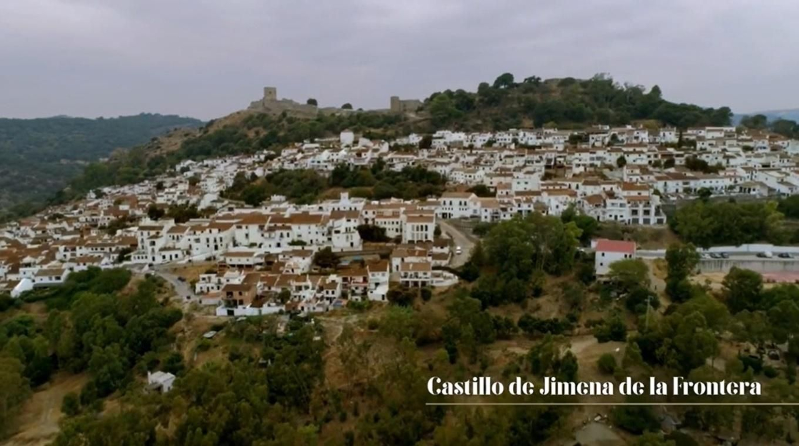 Vista de Jimena de la Frontera en el vídeo promocional de Ferrero Rocher. Vista de Jimena de la Frontera en el vídeo promocional de Ferrero Rocher.