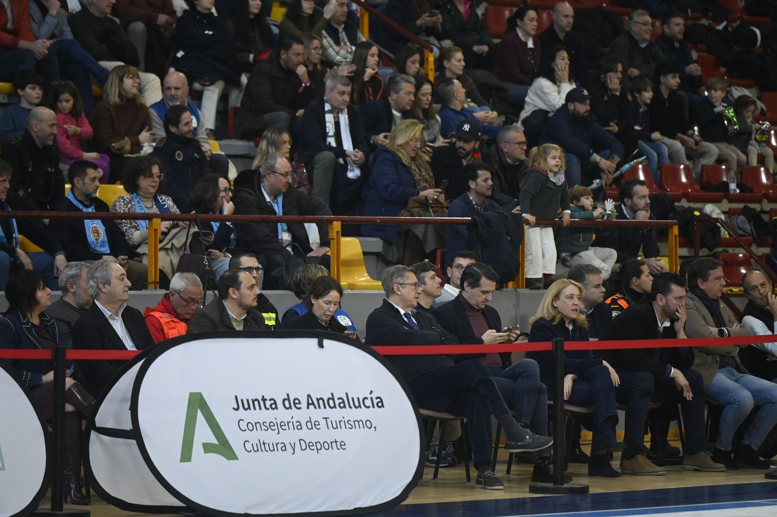 Las mejores fotos del ambiente en Vista Alegre para el Coto Córdoba - Caja 87