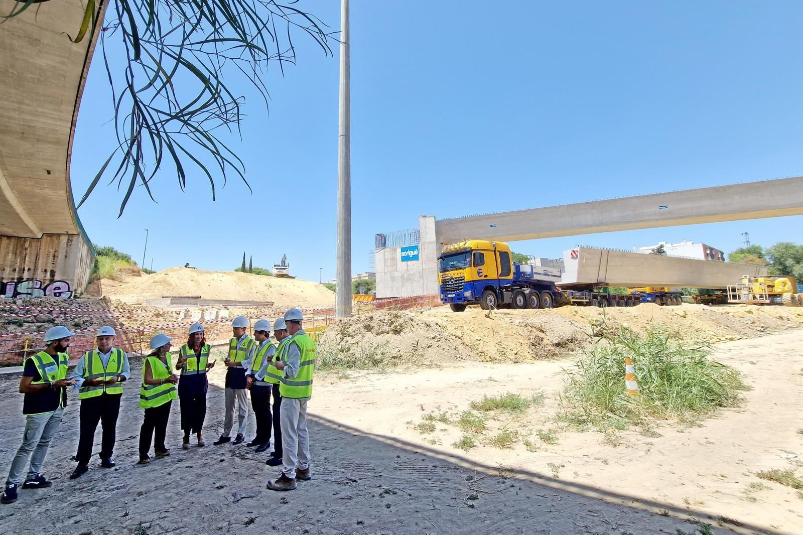 Obras del viaducto del carril BUS-VAO del Aljarafe.
