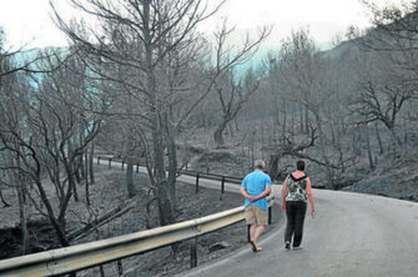 Lújar, un pueblo desolado en mitad de las llamas